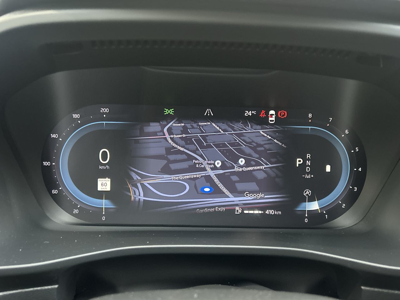 2023 Volvo XC40 in Toronto, Ontario