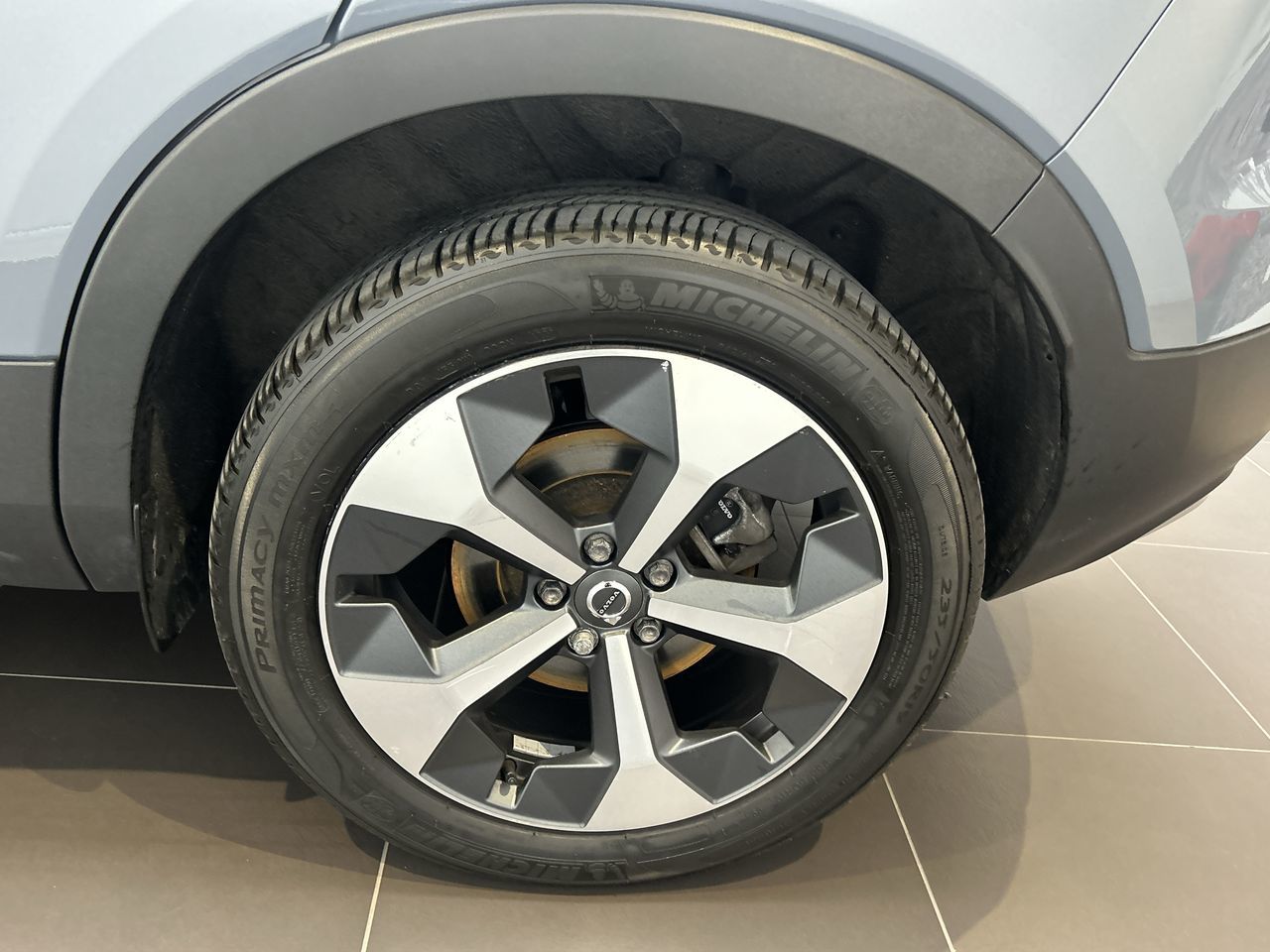 2023 Volvo XC40 in Toronto, Ontario