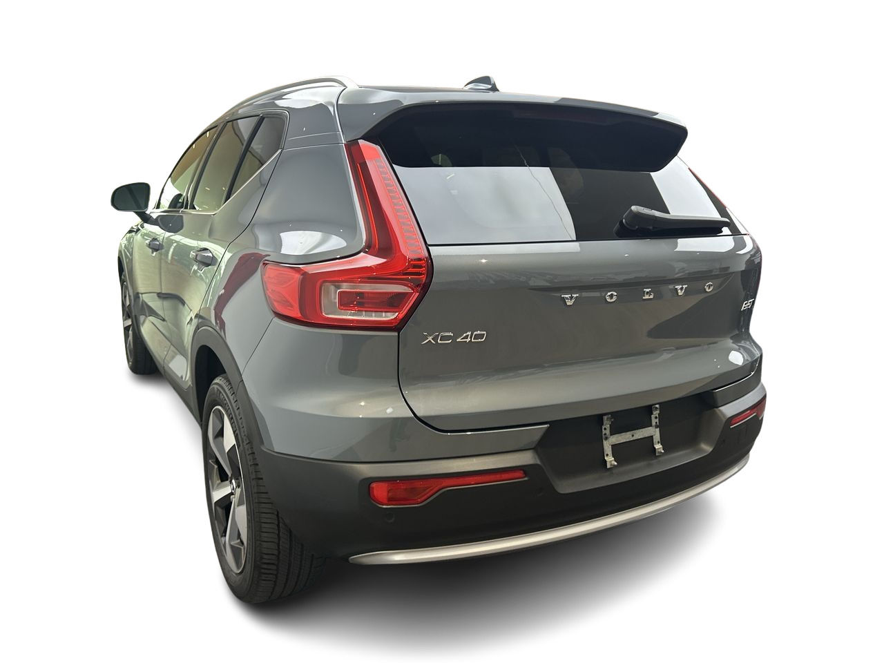2023 Volvo XC40 in Toronto, Ontario