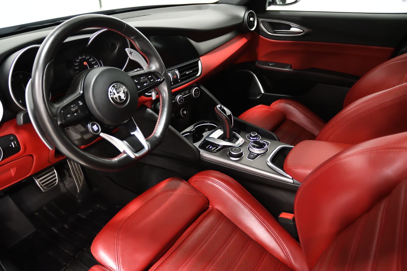 2020 Alfa Romeo Giulia in St-Bruno, Quebec