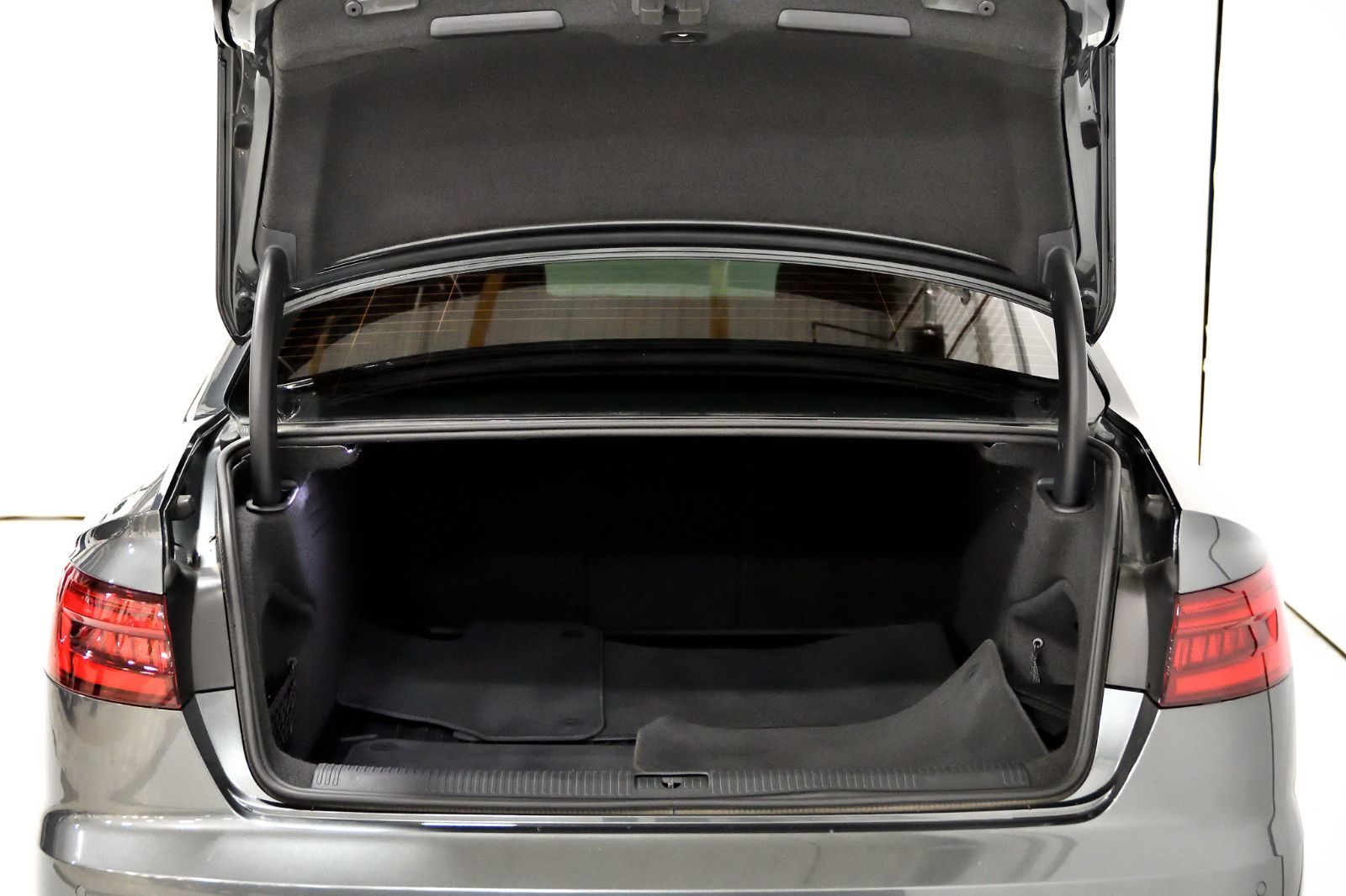 Audi A4 Sedan  2019 à St-Bruno, Québec
