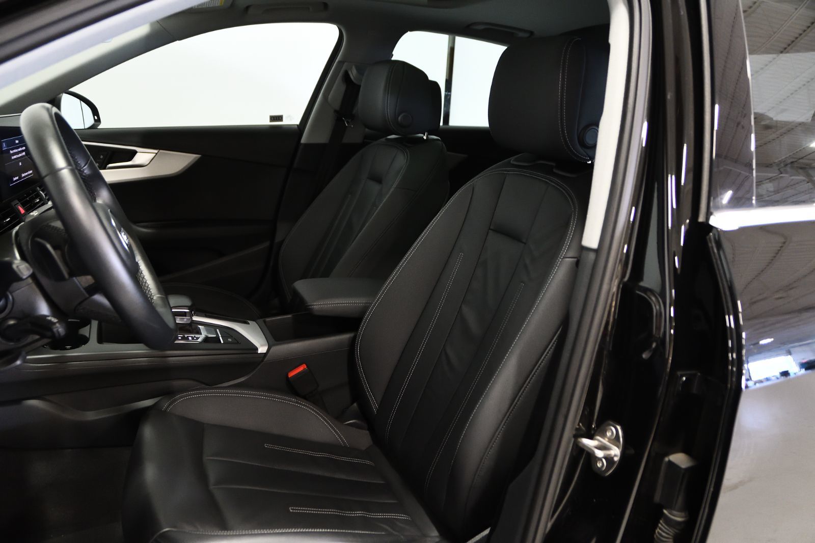 2021 Audi A4 Sedan in St-Bruno, Quebec