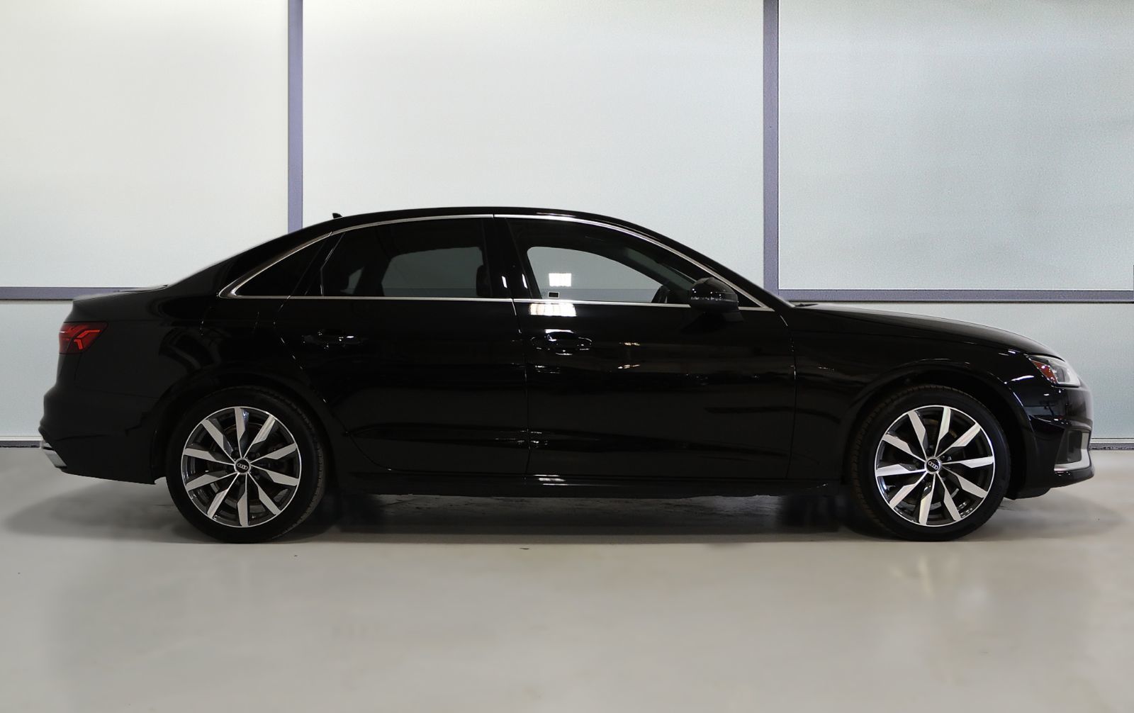 2021 Audi A4 Sedan in St-Bruno, Quebec