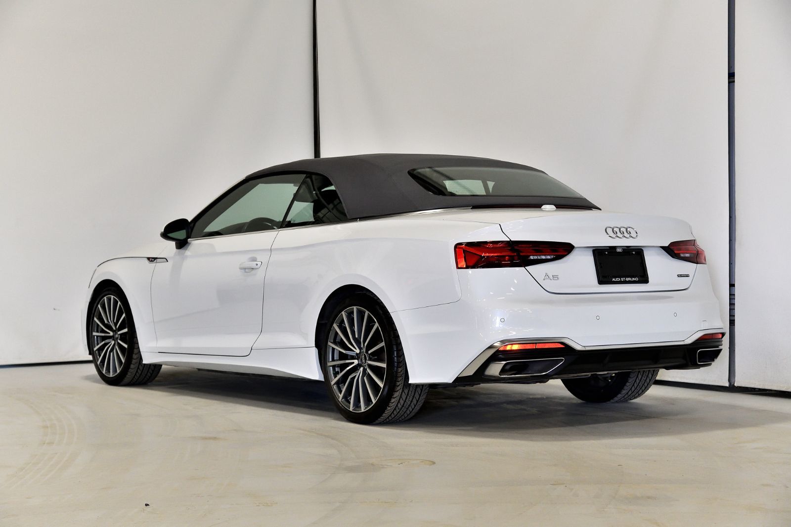 2022 Audi A5 Cabriolet in St-Bruno, Quebec