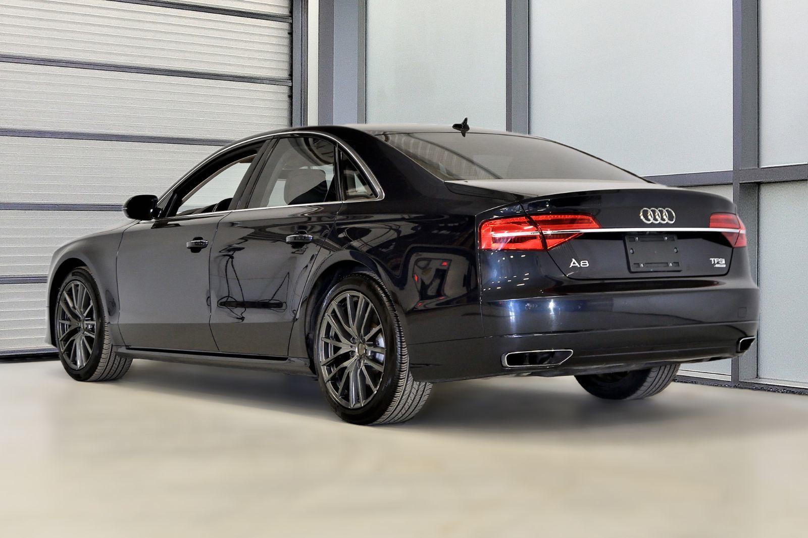 2017 Audi A8 in St-Bruno, Quebec
