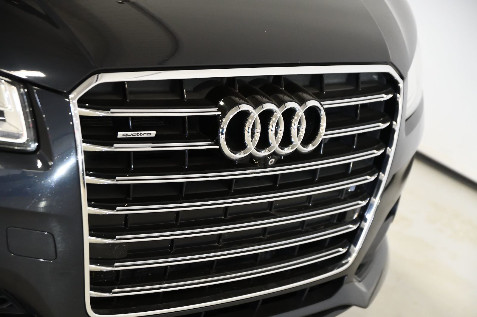2017 Audi A8 in St-Bruno, Quebec