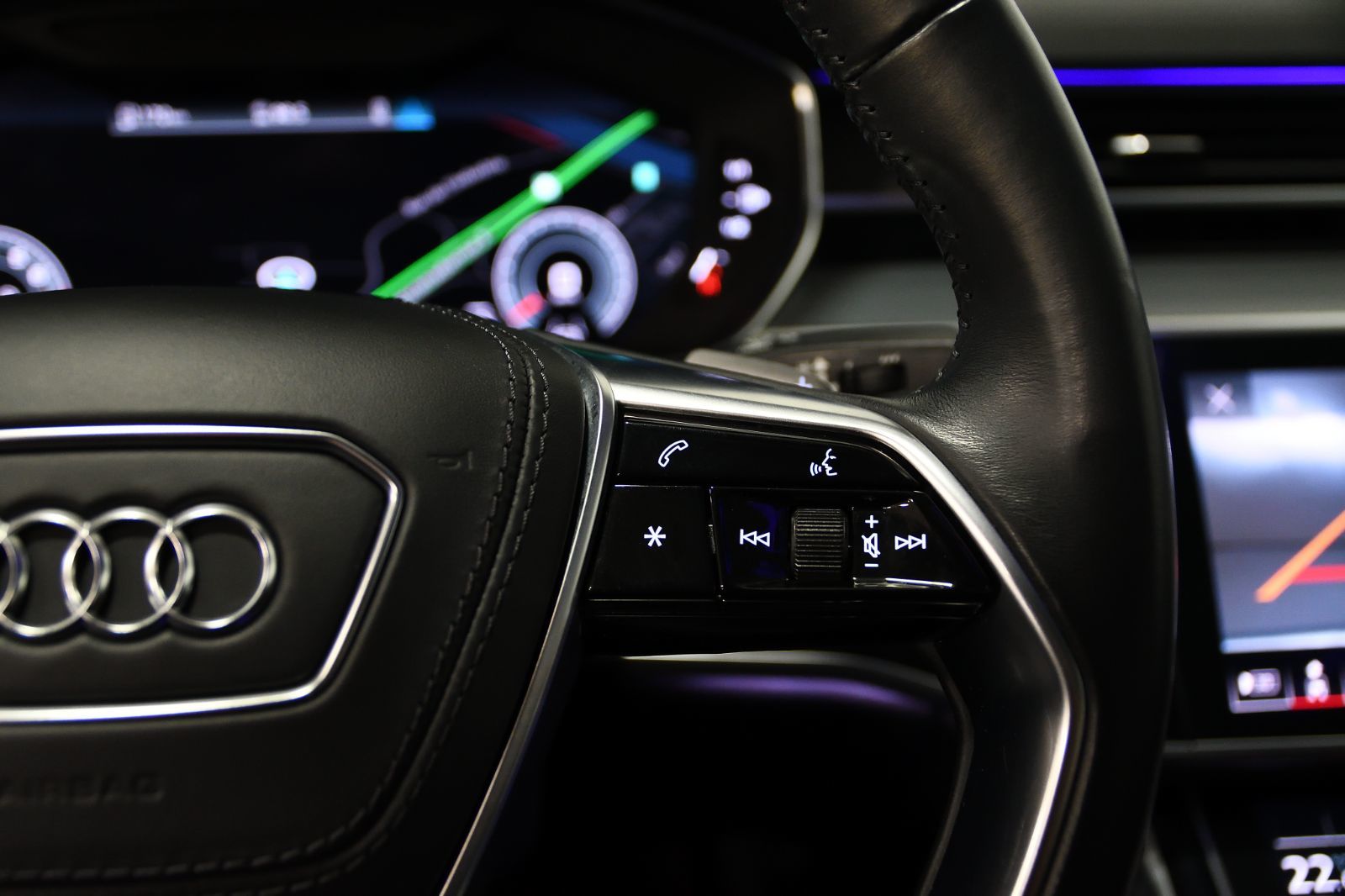 Audi A8  2021 à St-Bruno, Québec