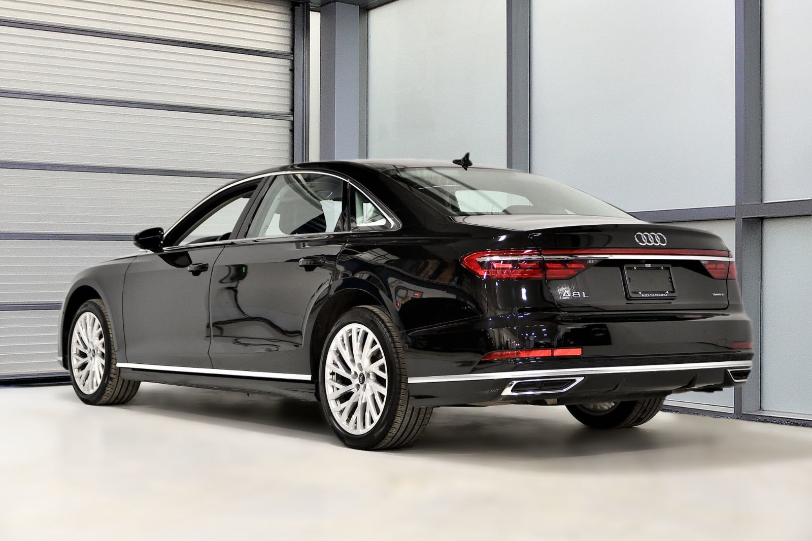 Audi A8  2021 à St-Bruno, Québec