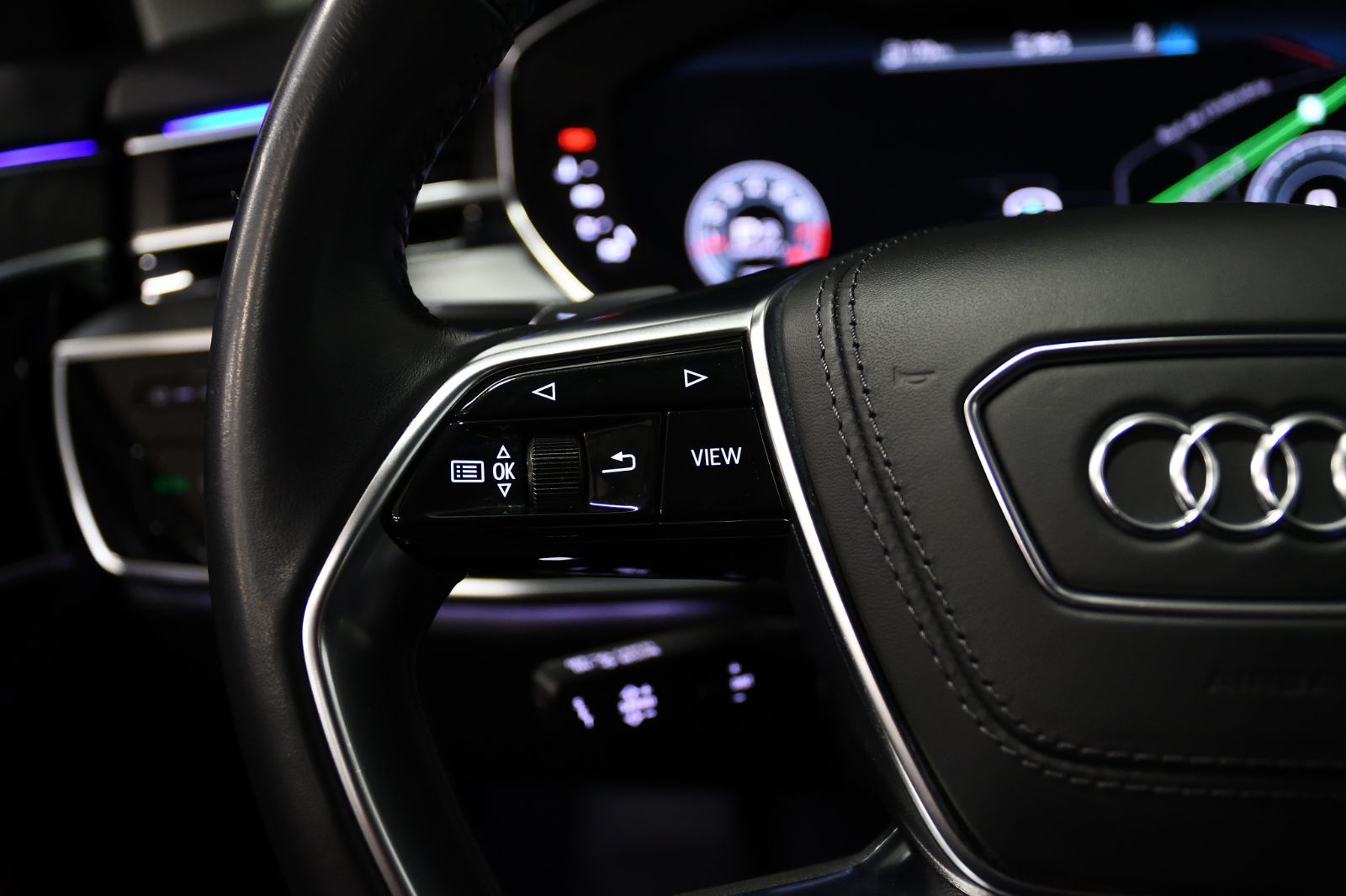 Audi A8  2021 à St-Bruno, Québec