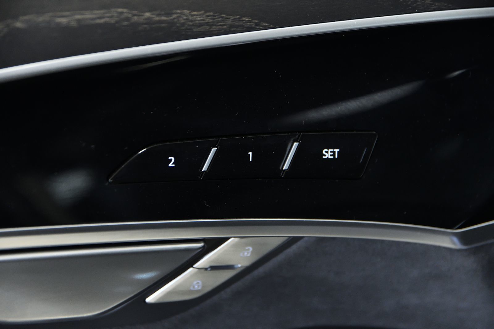 2024 Audi A8 in St-Bruno, Quebec