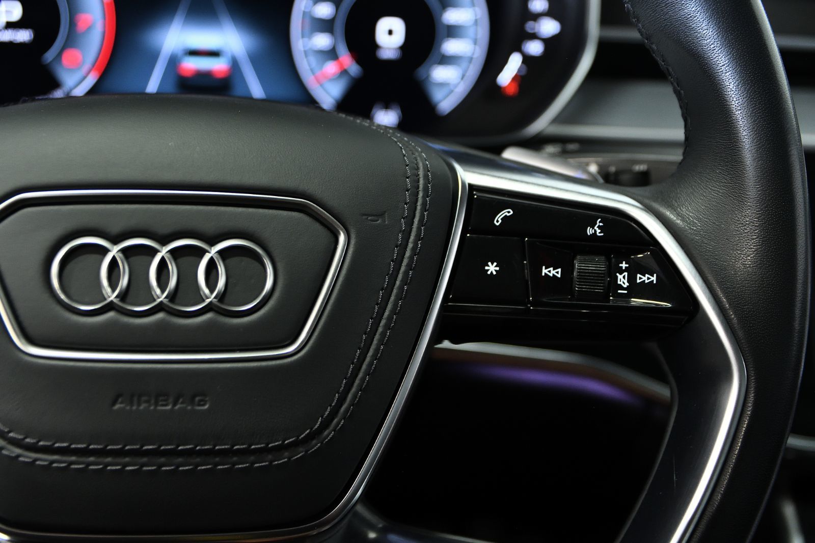 2024 Audi A8 in St-Bruno, Quebec