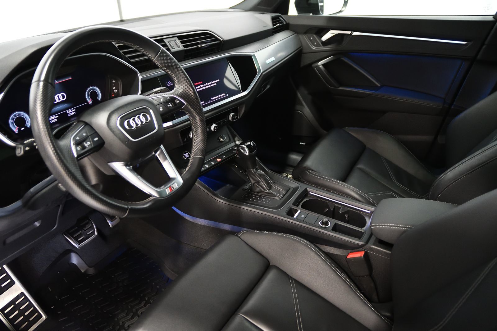 Audi Q3  2023 à St-Bruno, Québec