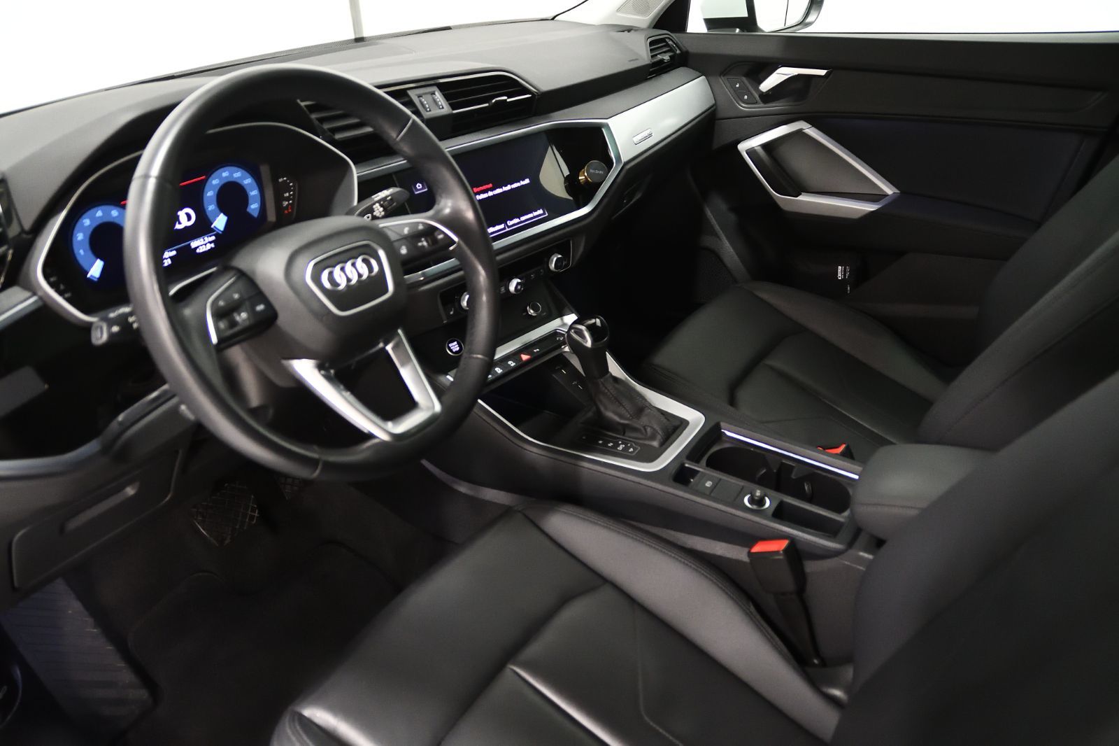 Audi Q3  2024 à St-Bruno, Québec