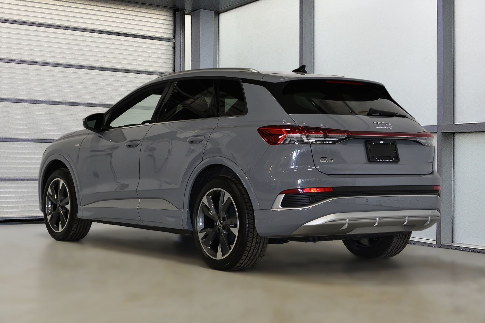 2022 Audi Q4 e-tron in St-Bruno, Quebec