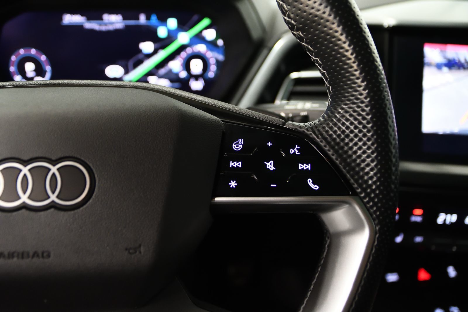 2022 Audi Q4 e-tron in St-Bruno, Quebec