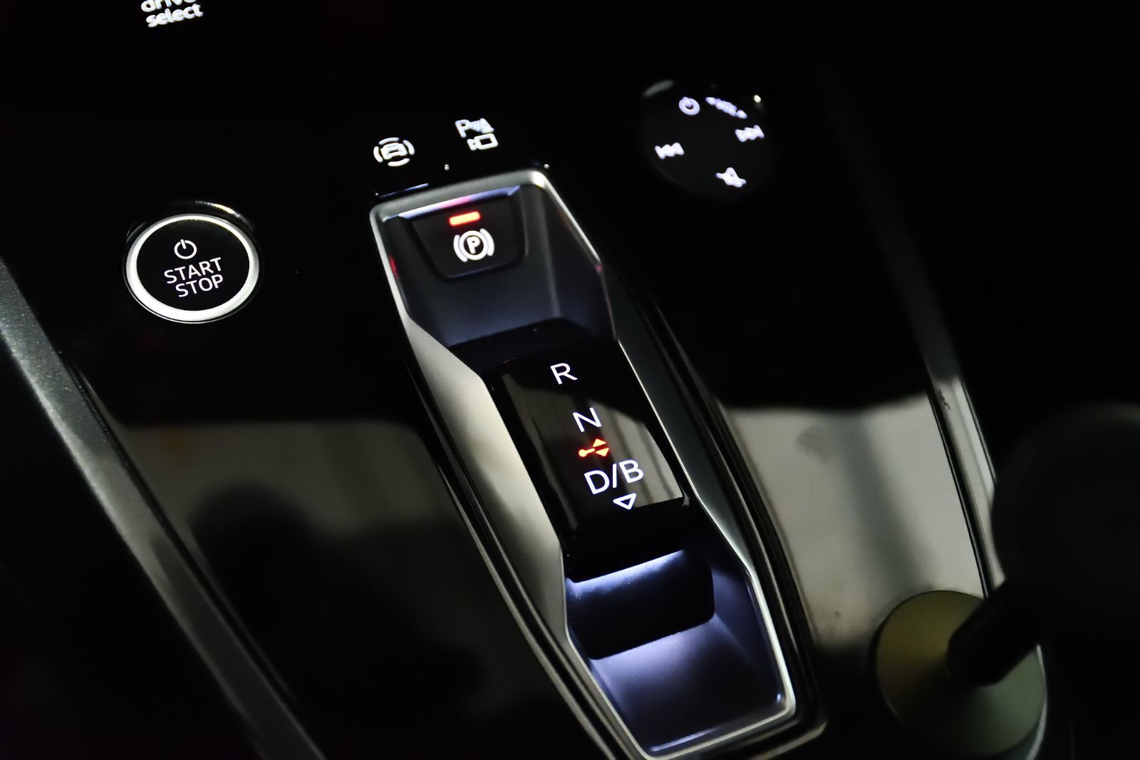 2022 Audi Q4 e-tron in St-Bruno, Quebec