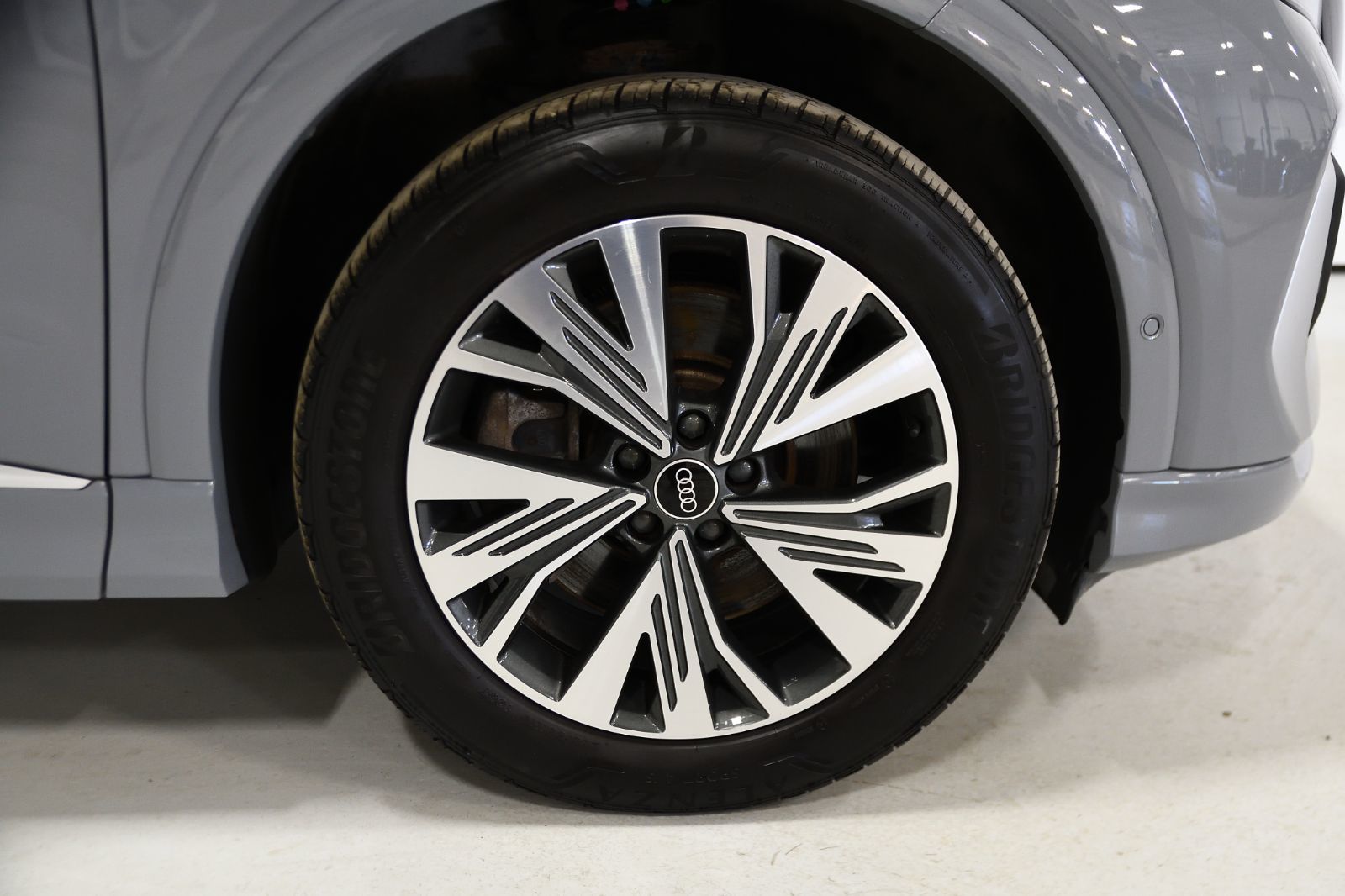 Audi Q4 e-tron  2023 à St-Bruno, Québec