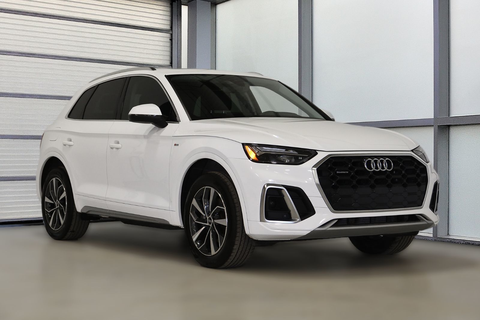Audi Q5  2021 à St-Bruno, Québec