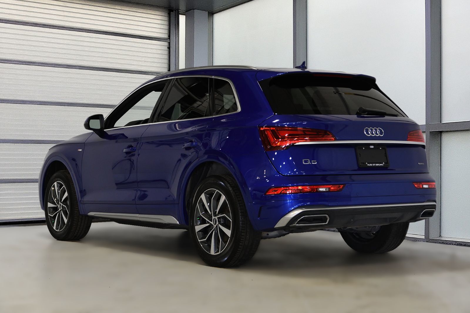2021 Audi Q5 in St-Bruno, Quebec