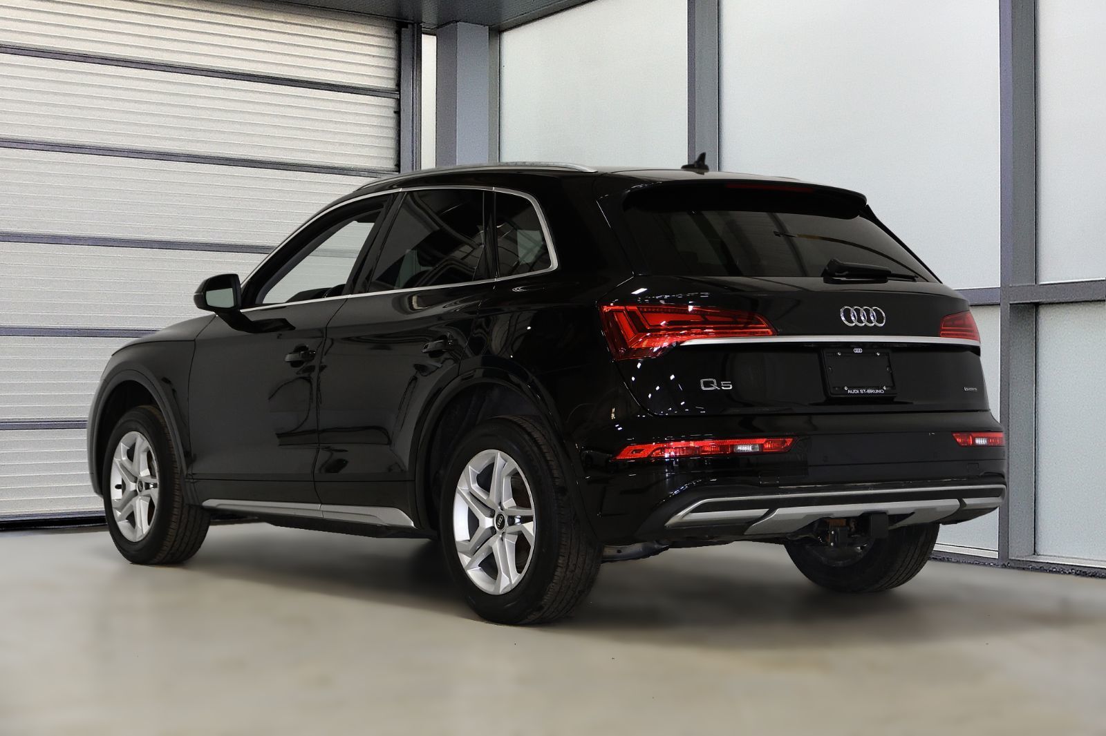 2021 Audi Q5 in St-Bruno, Quebec