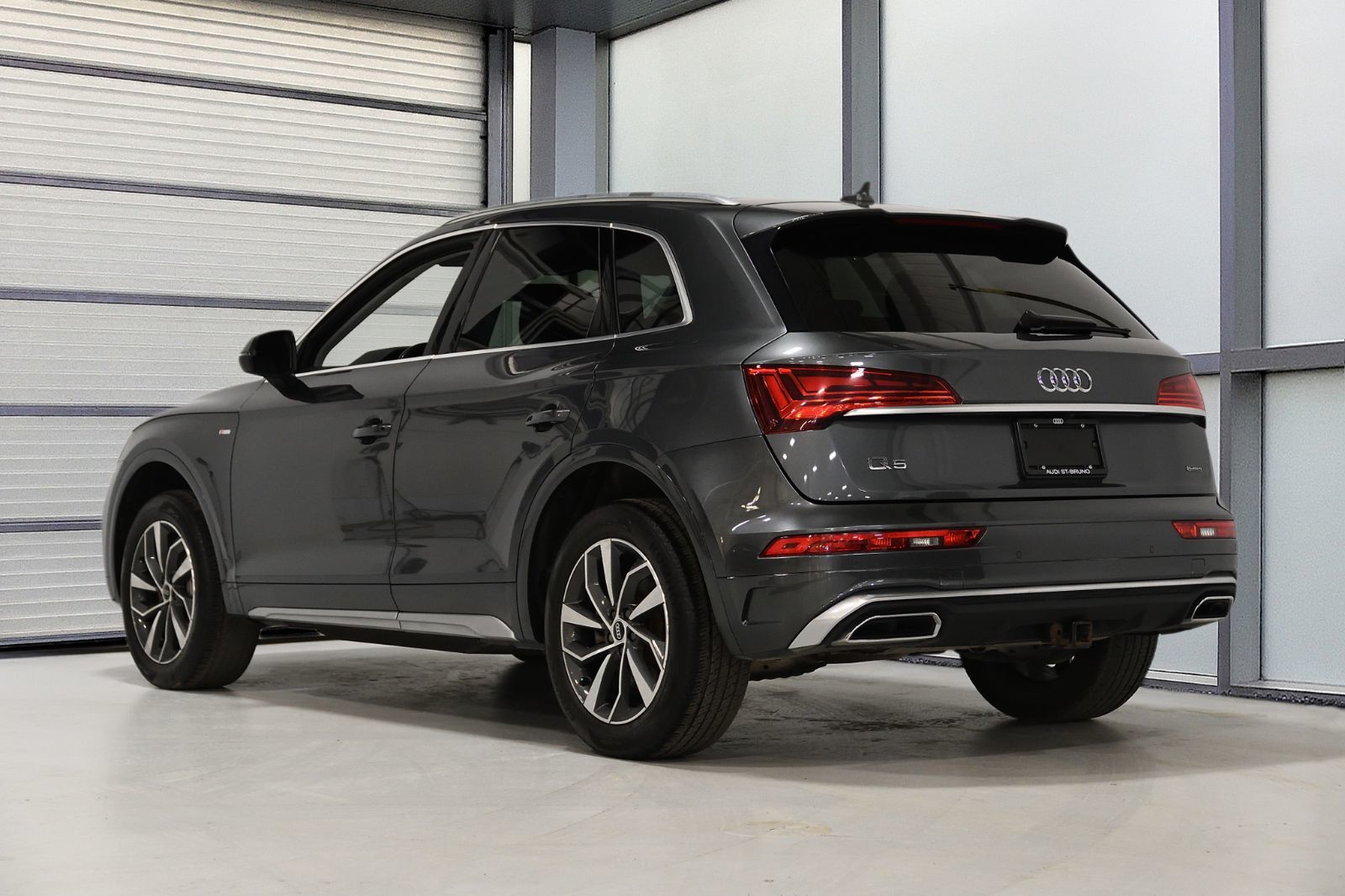 2022 Audi Q5 in St-Bruno, Quebec