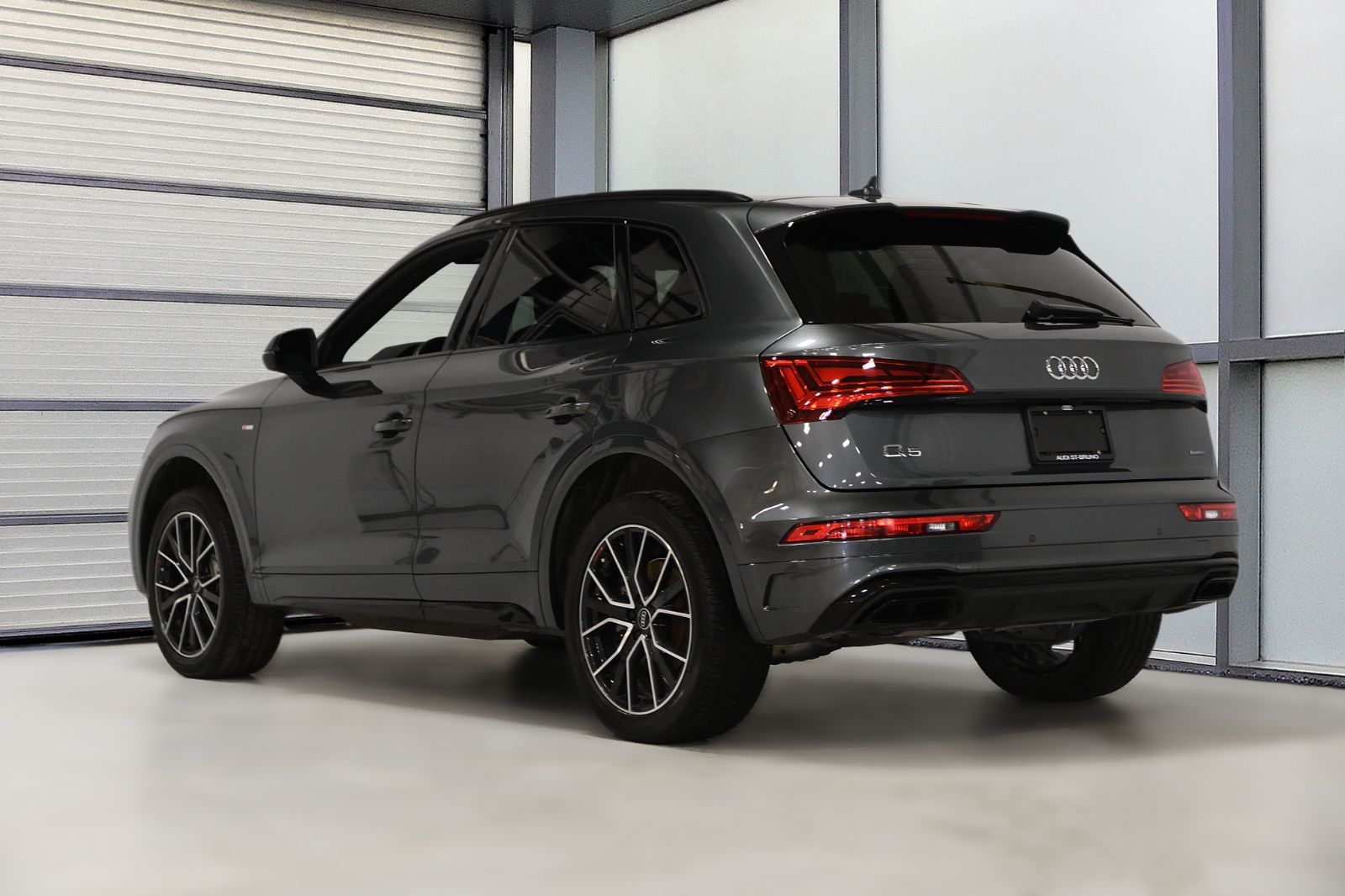 2022 Audi Q5 in St-Bruno, Quebec