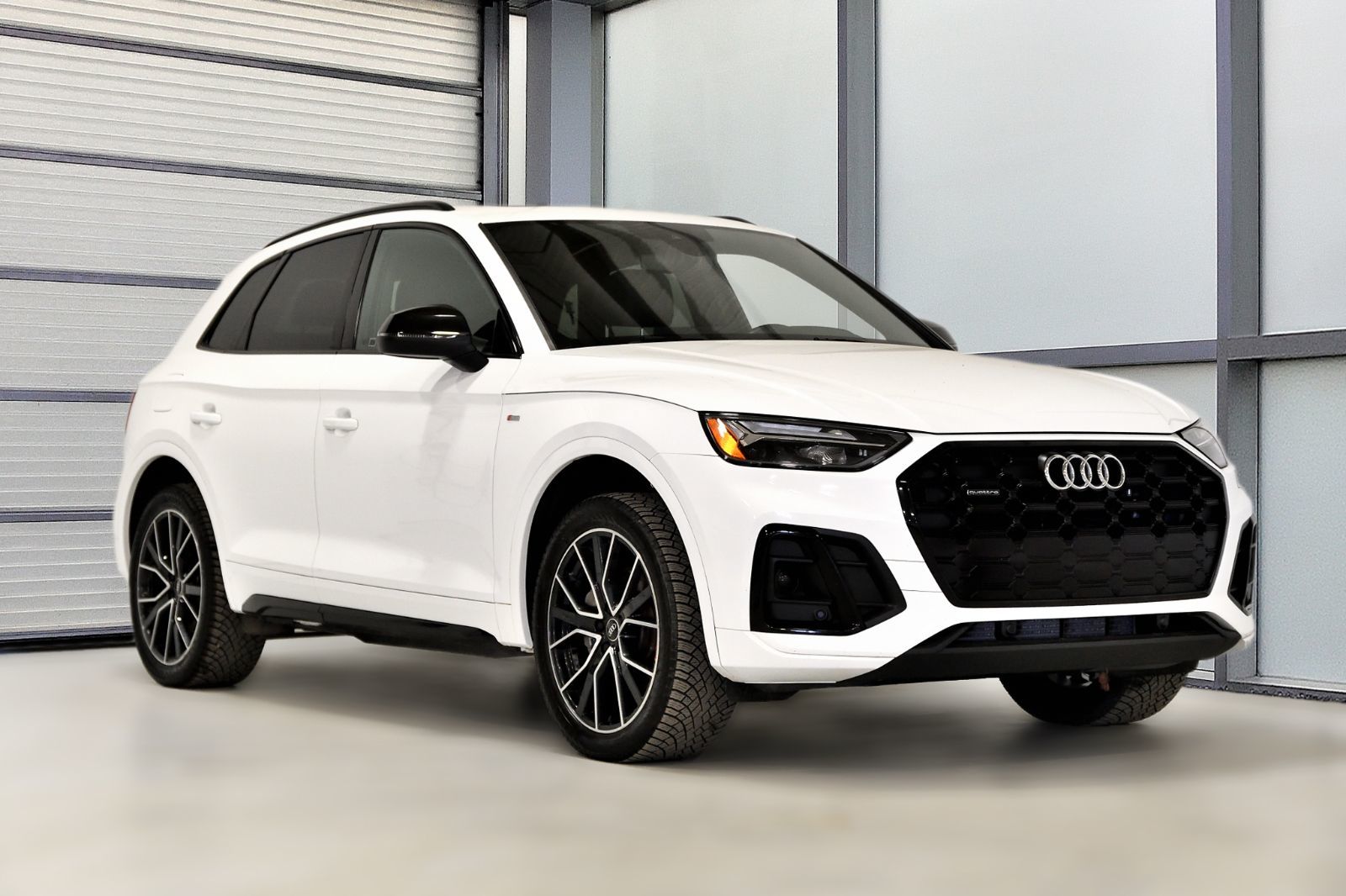 2022 Audi Q5 Progressiv S-Line / Black Package / Carplay /