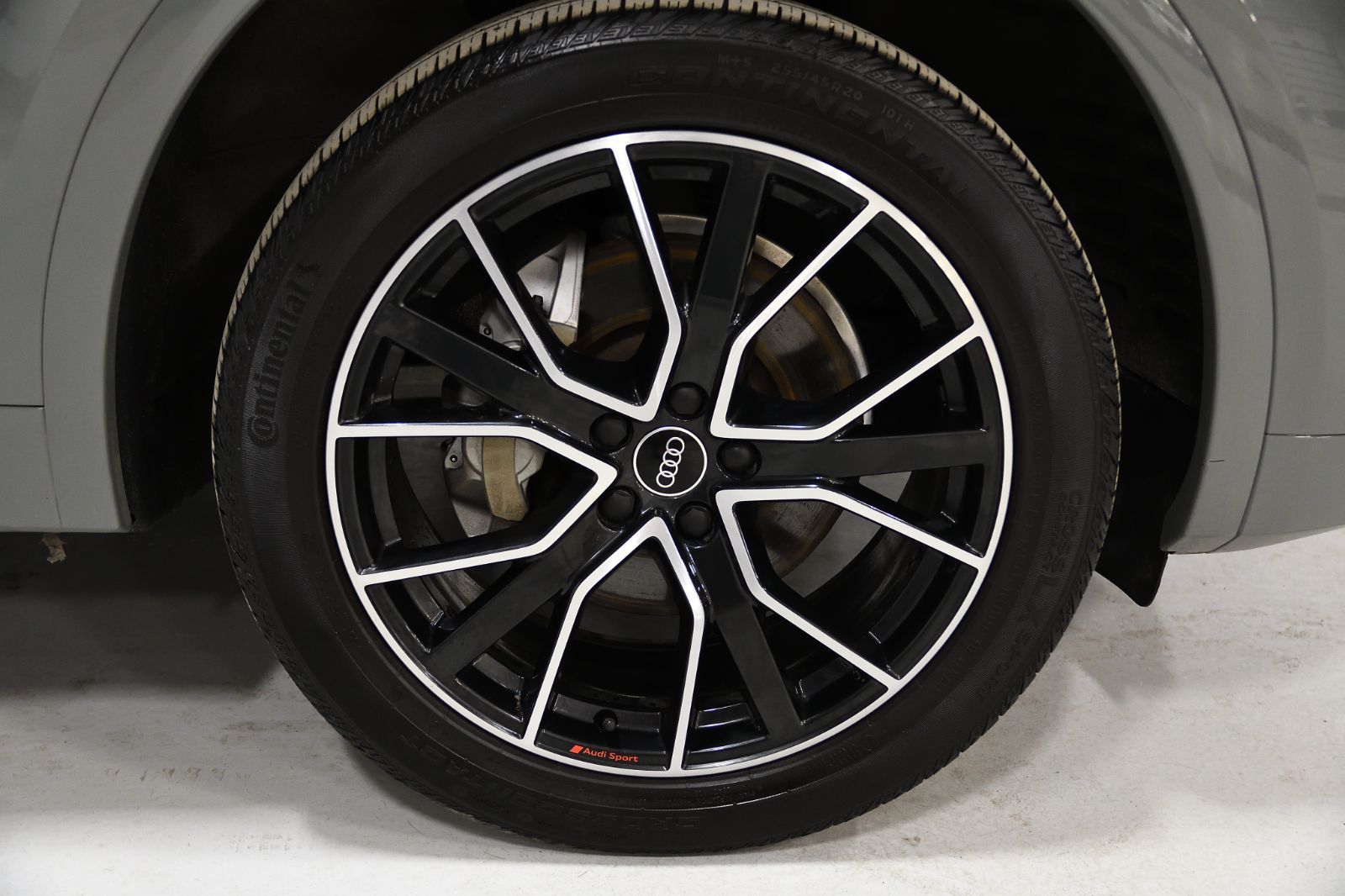 2022 Audi Q5 in St-Bruno, Quebec