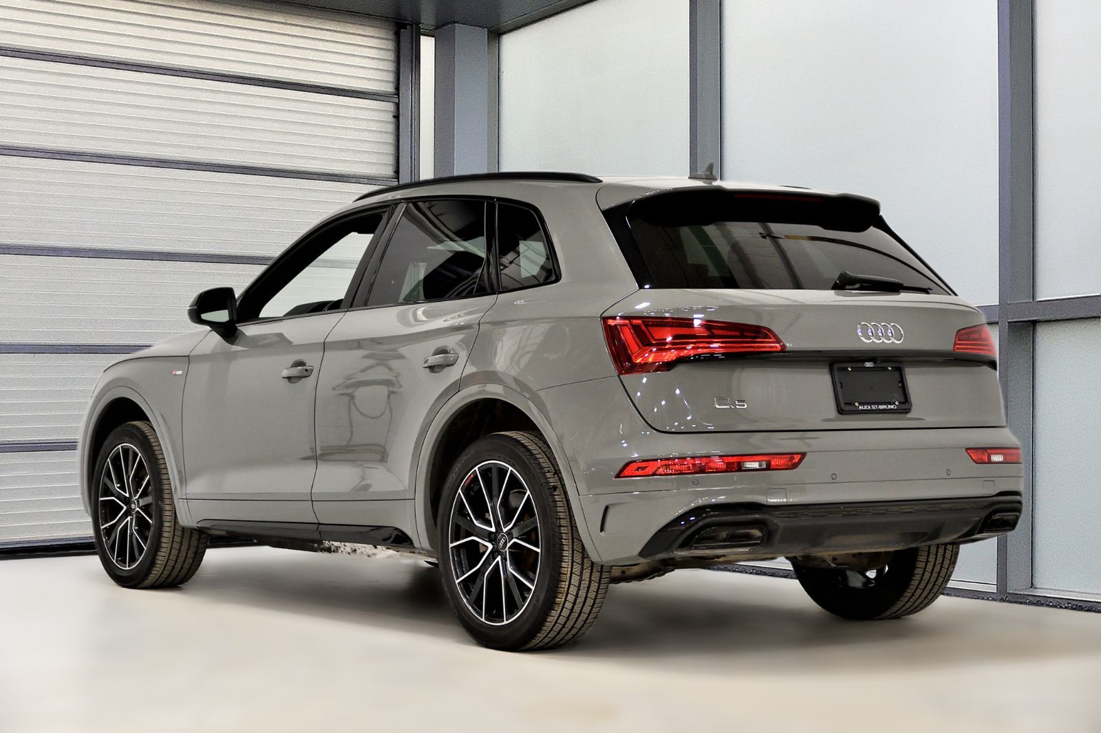 2022 Audi Q5 in St-Bruno, Quebec