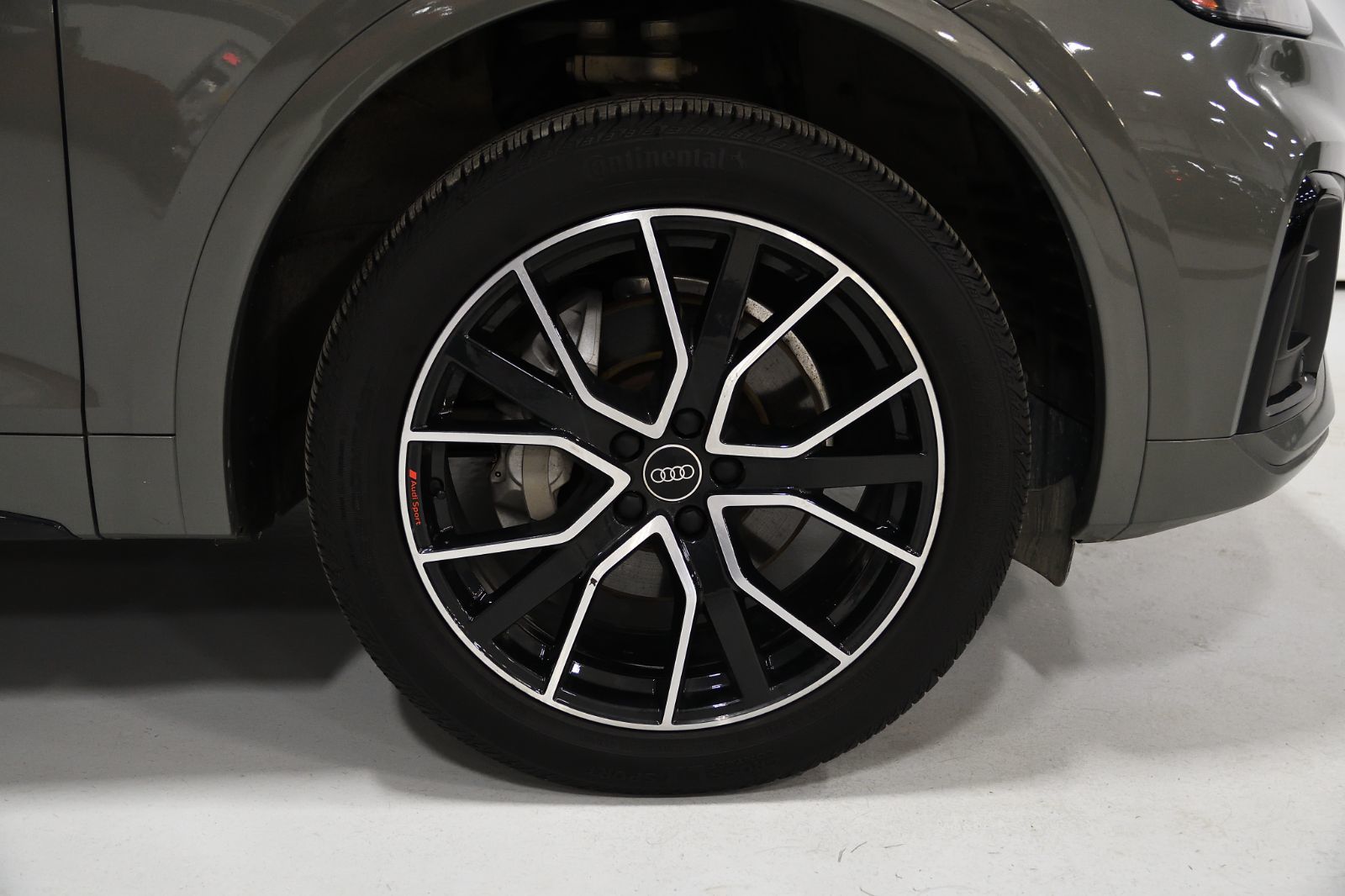 Audi Q5  2023 à St-Bruno, Québec