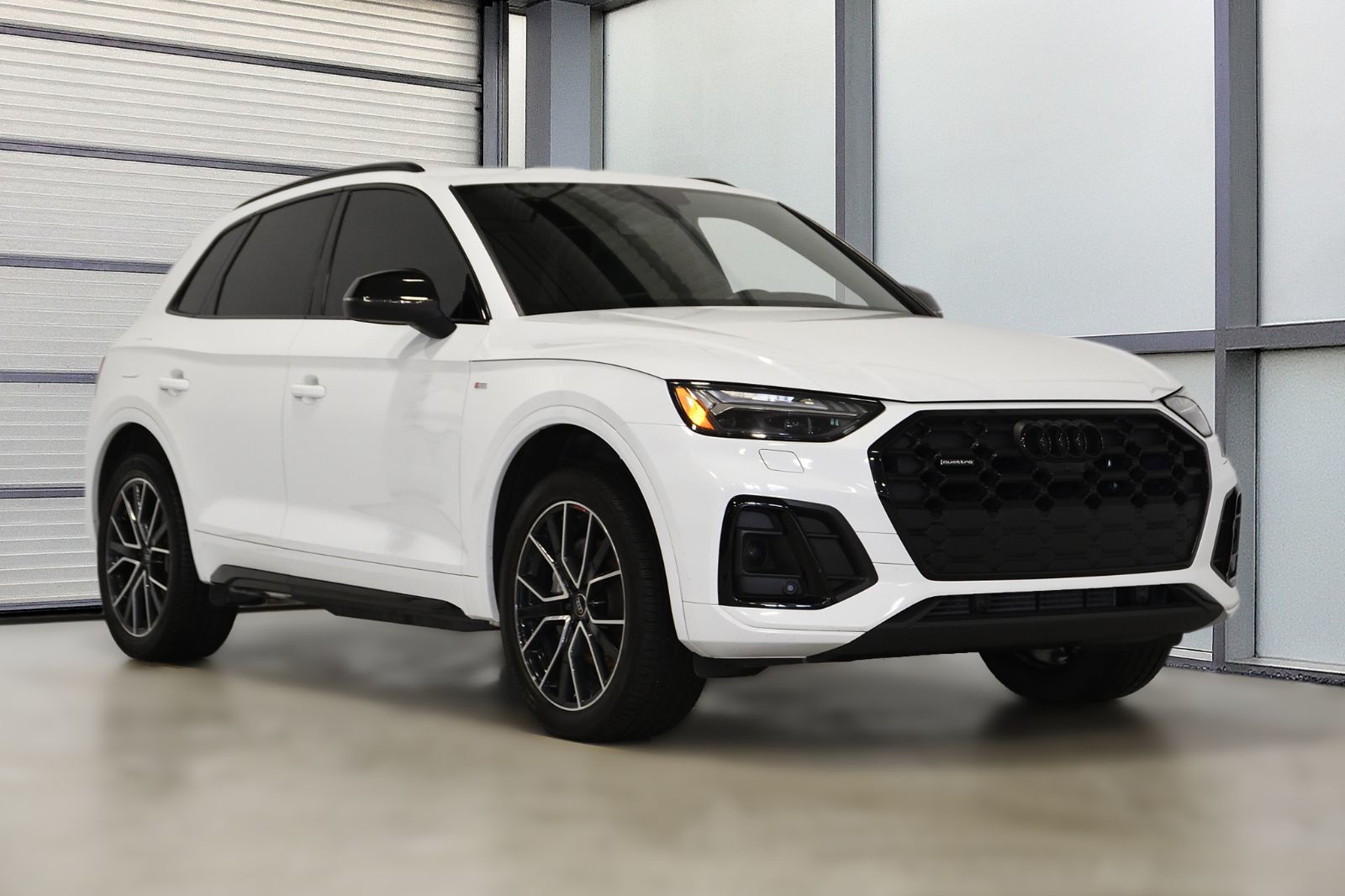Audi Q5  2023 à St-Bruno, Québec