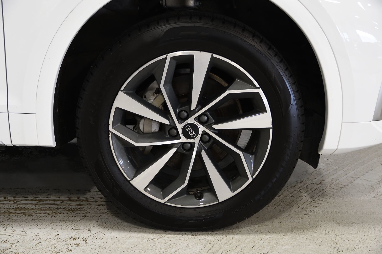 Audi Q5  2023 à St-Bruno, Québec