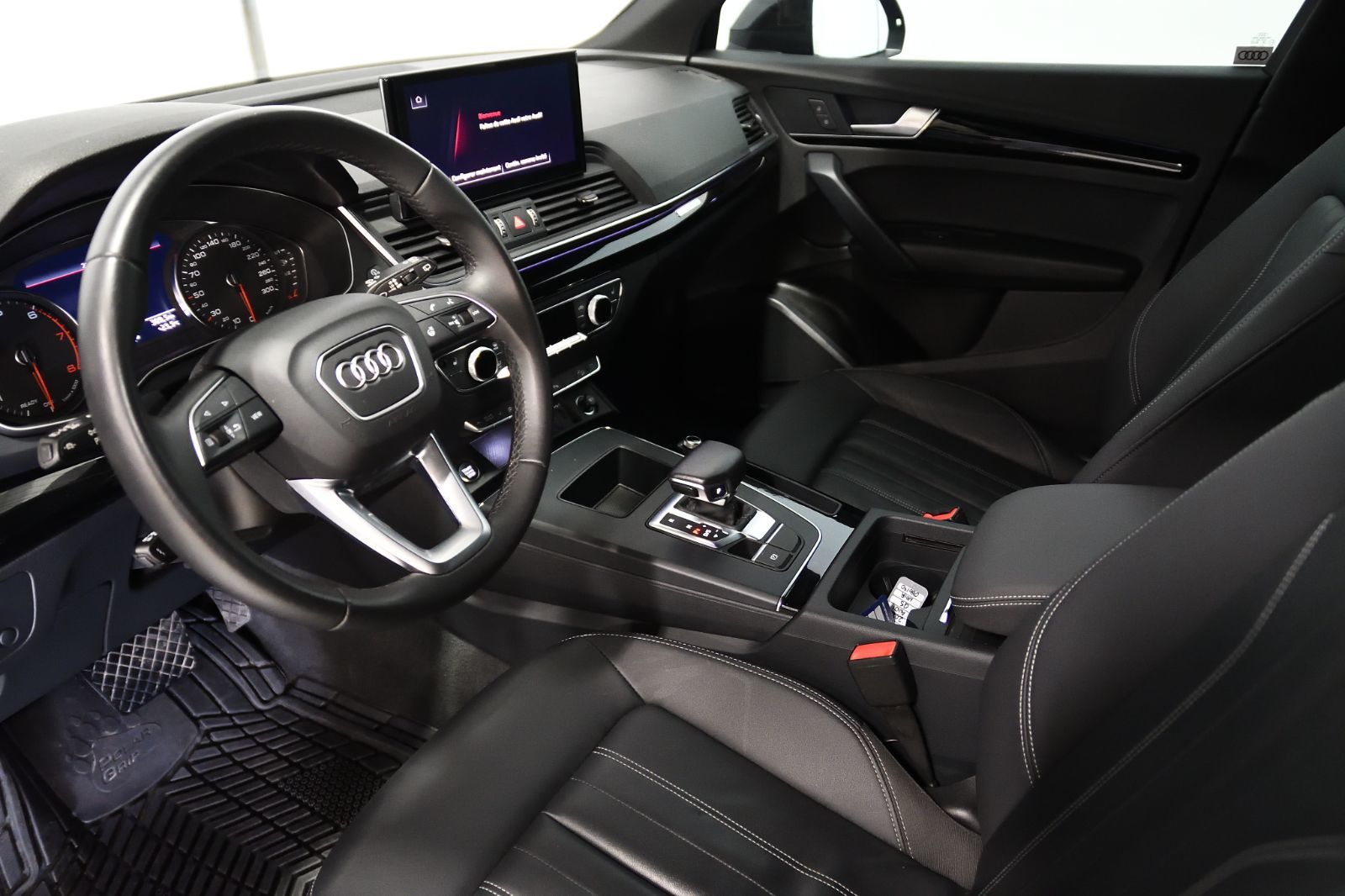 Audi Q5  2023 à St-Bruno, Québec