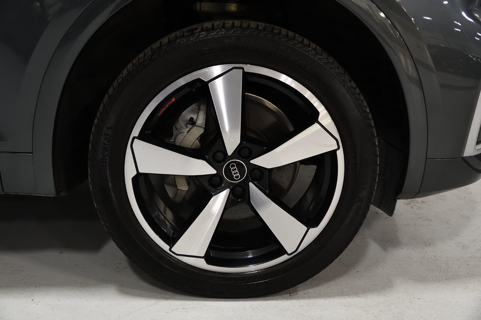 Audi Q5  2024 à St-Bruno, Québec