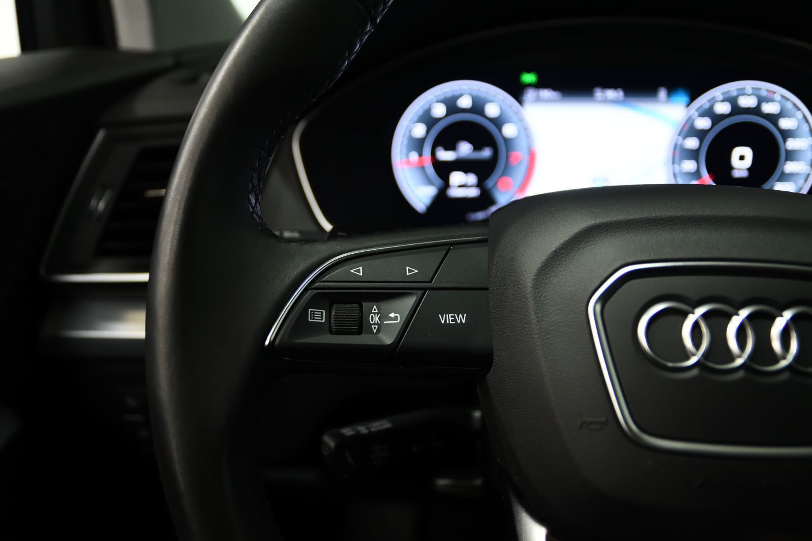 Audi Q5  2024 à St-Bruno, Québec