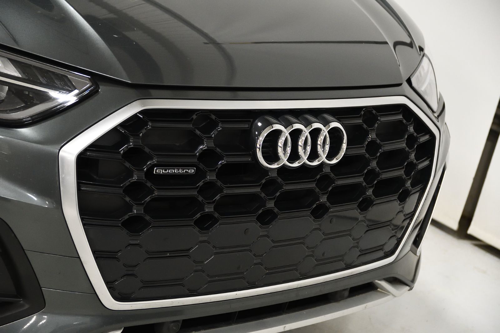 Audi Q5  2024 à St-Bruno, Québec