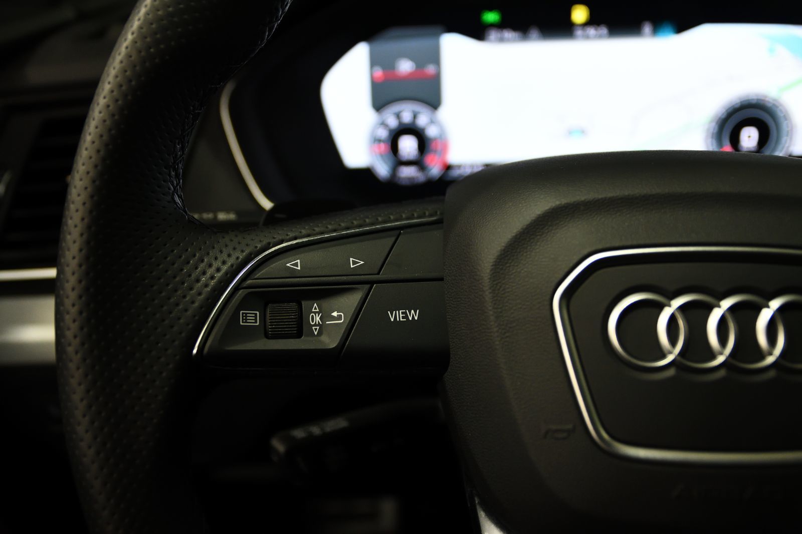 Audi Q5  2024 à St-Bruno, Québec