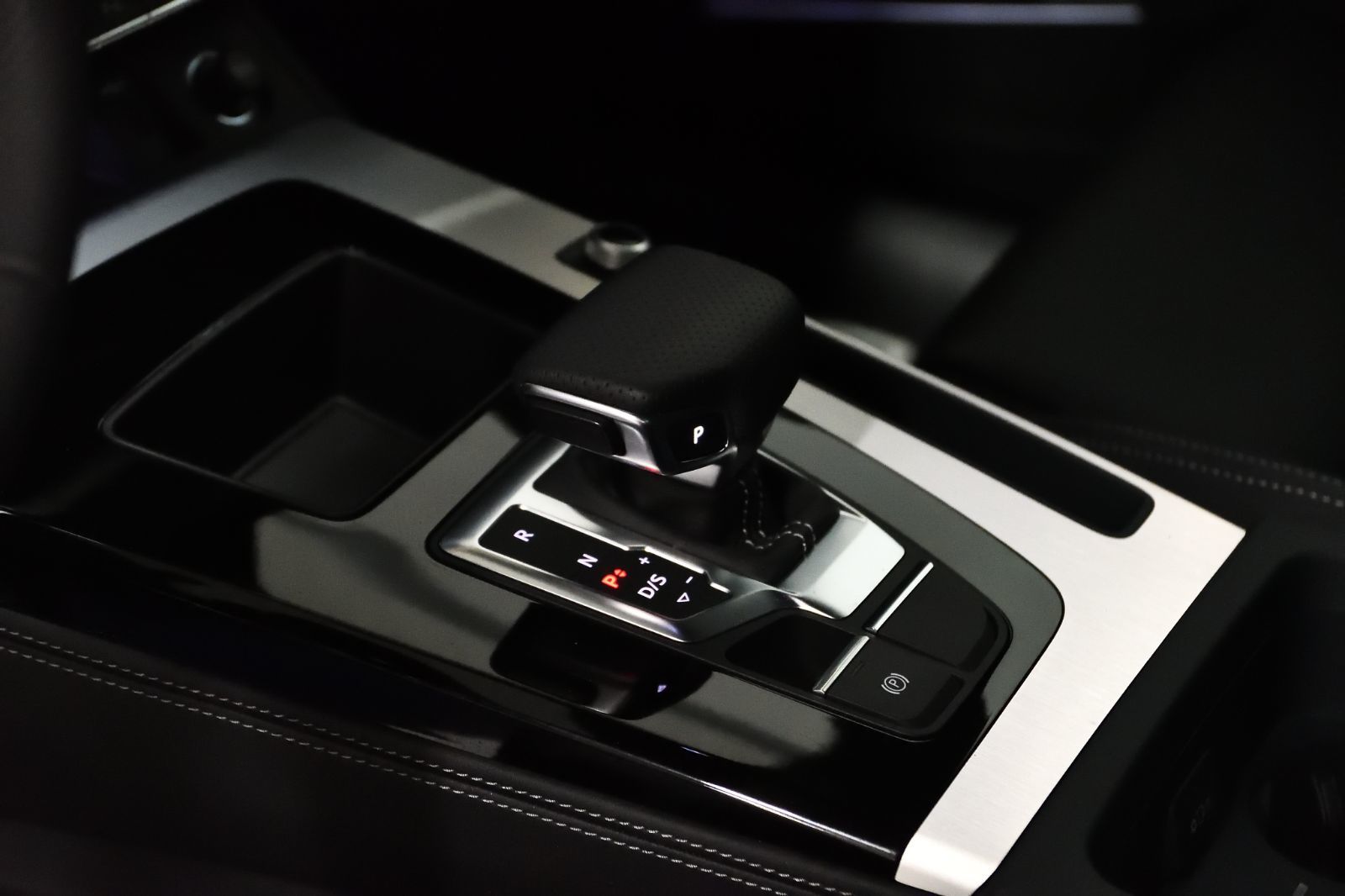 Audi Q5  2024 à St-Bruno, Québec