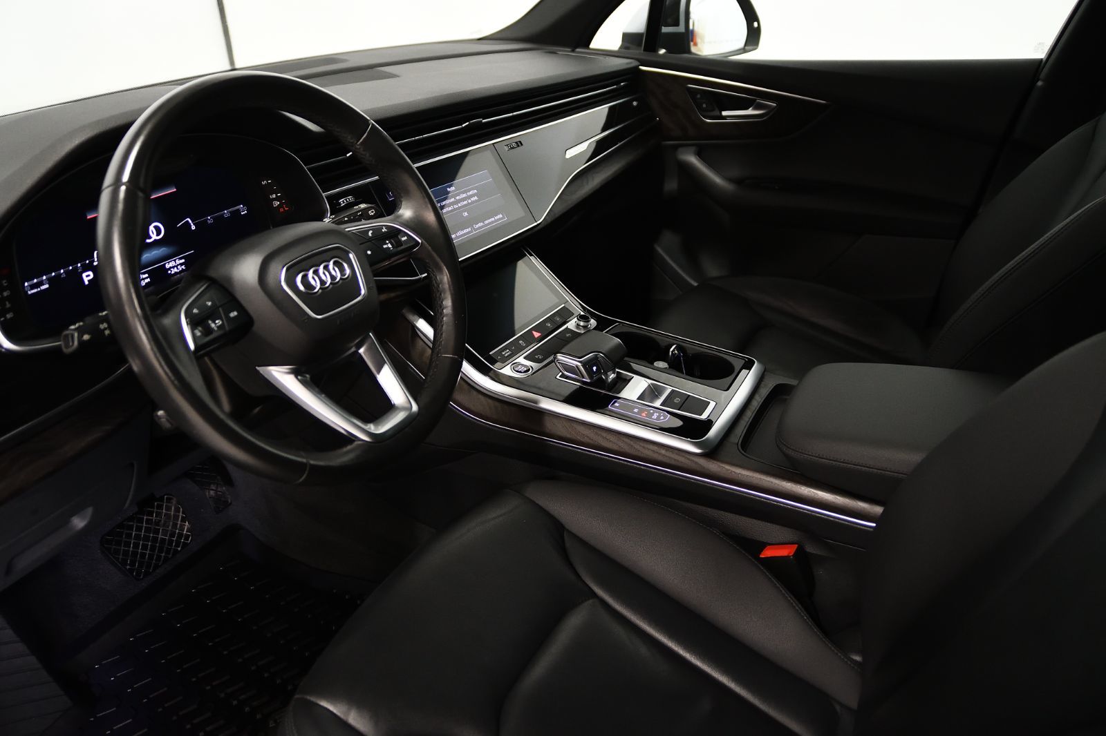 Audi Q7  2021 à St-Bruno, Québec