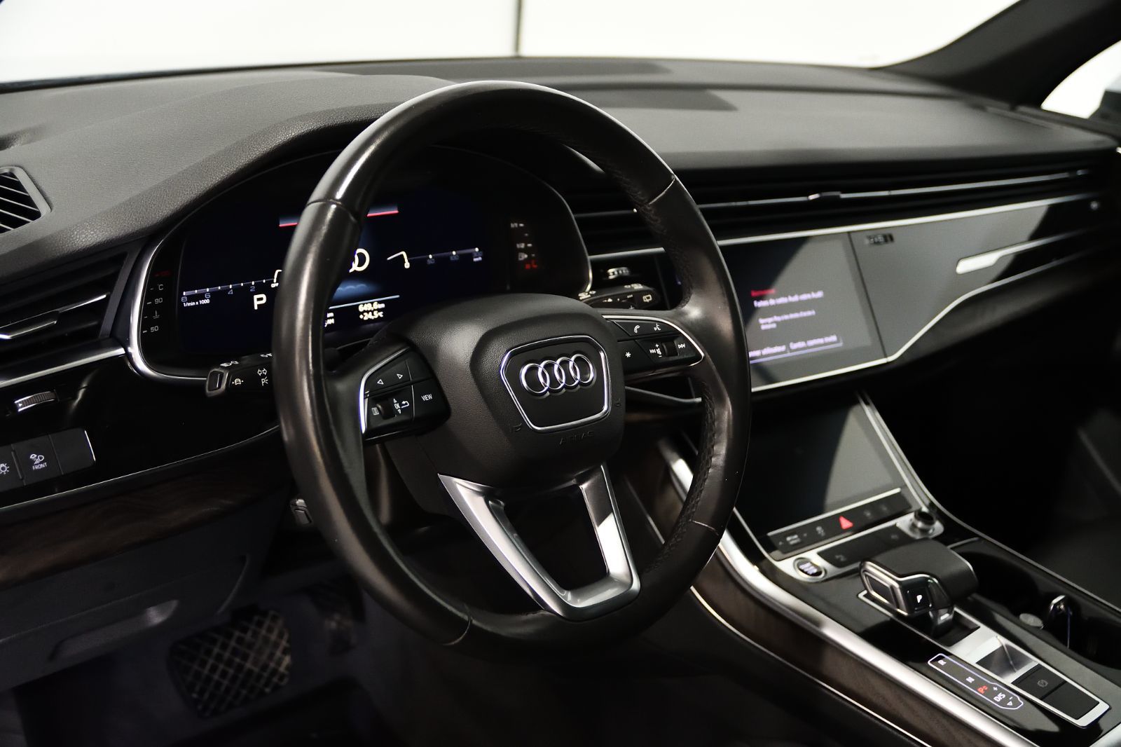 Audi Q7  2021 à St-Bruno, Québec