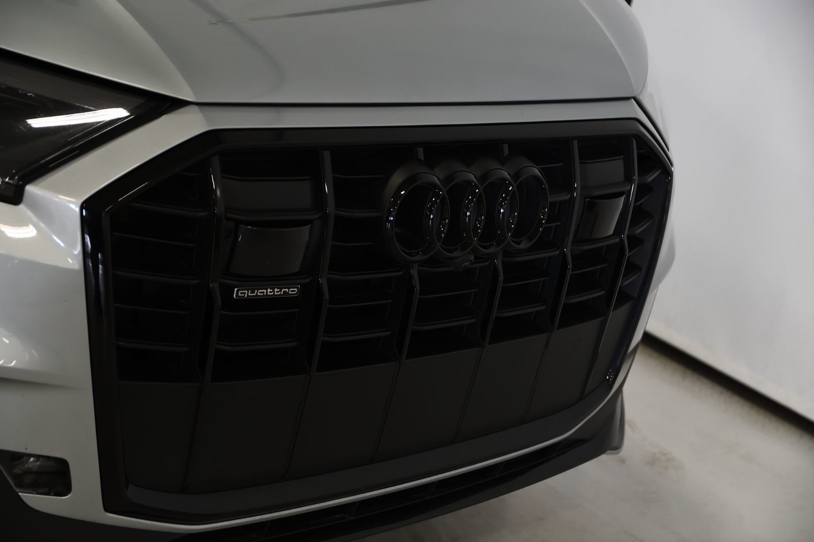 Audi Q7  2023 à St-Bruno, Québec