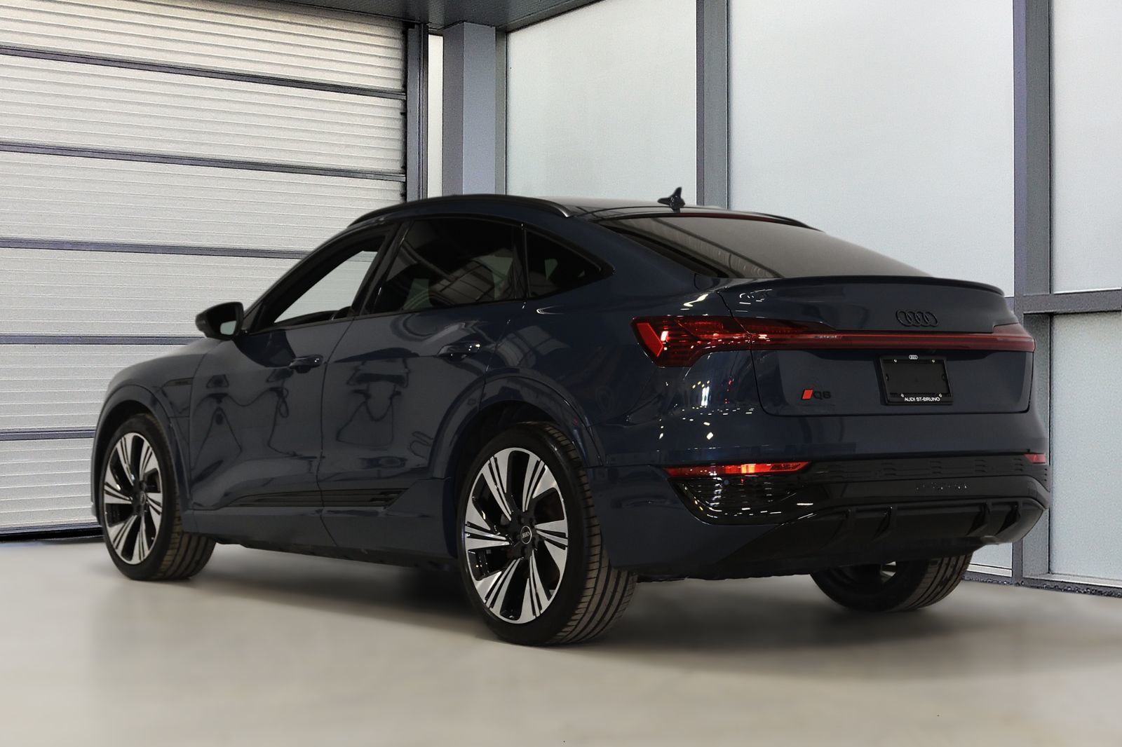 2024 Audi Q8 e-tron Sportback in St-Bruno, Quebec