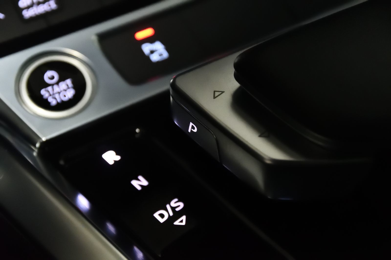 2024 Audi Q8 e-tron Sportback in St-Bruno, Quebec