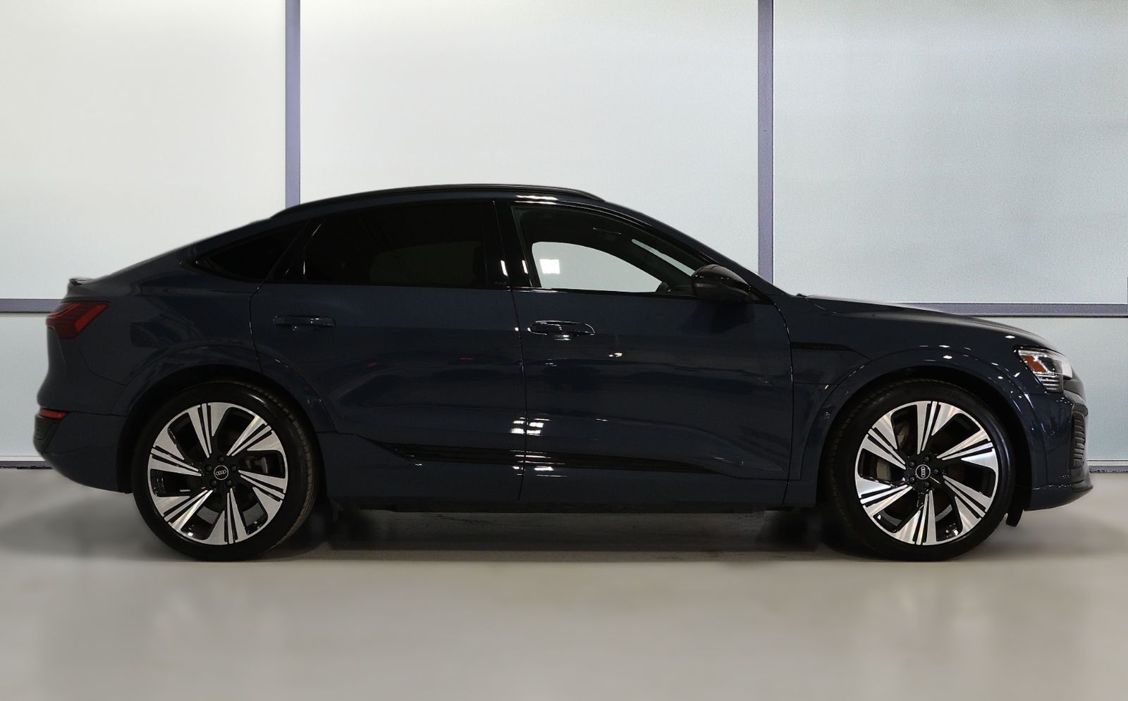 2024 Audi Q8 e-tron Sportback in St-Bruno, Quebec