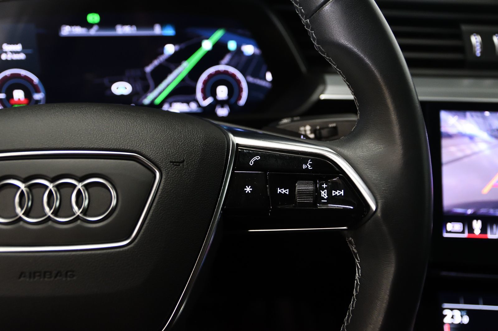 2024 Audi Q8 e-tron Sportback in St-Bruno, Quebec