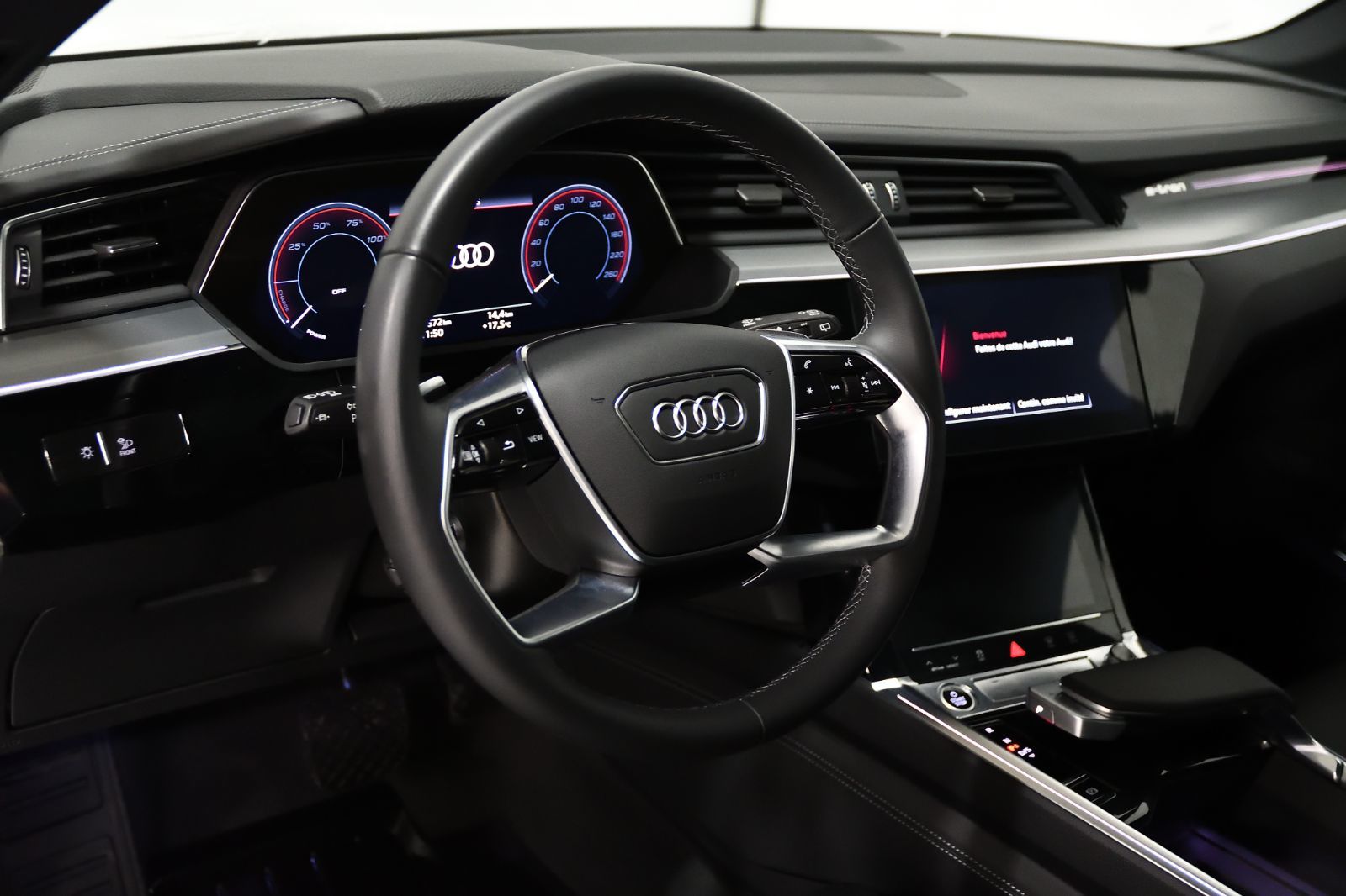 2024 Audi Q8 e-tron in St-Bruno, Quebec