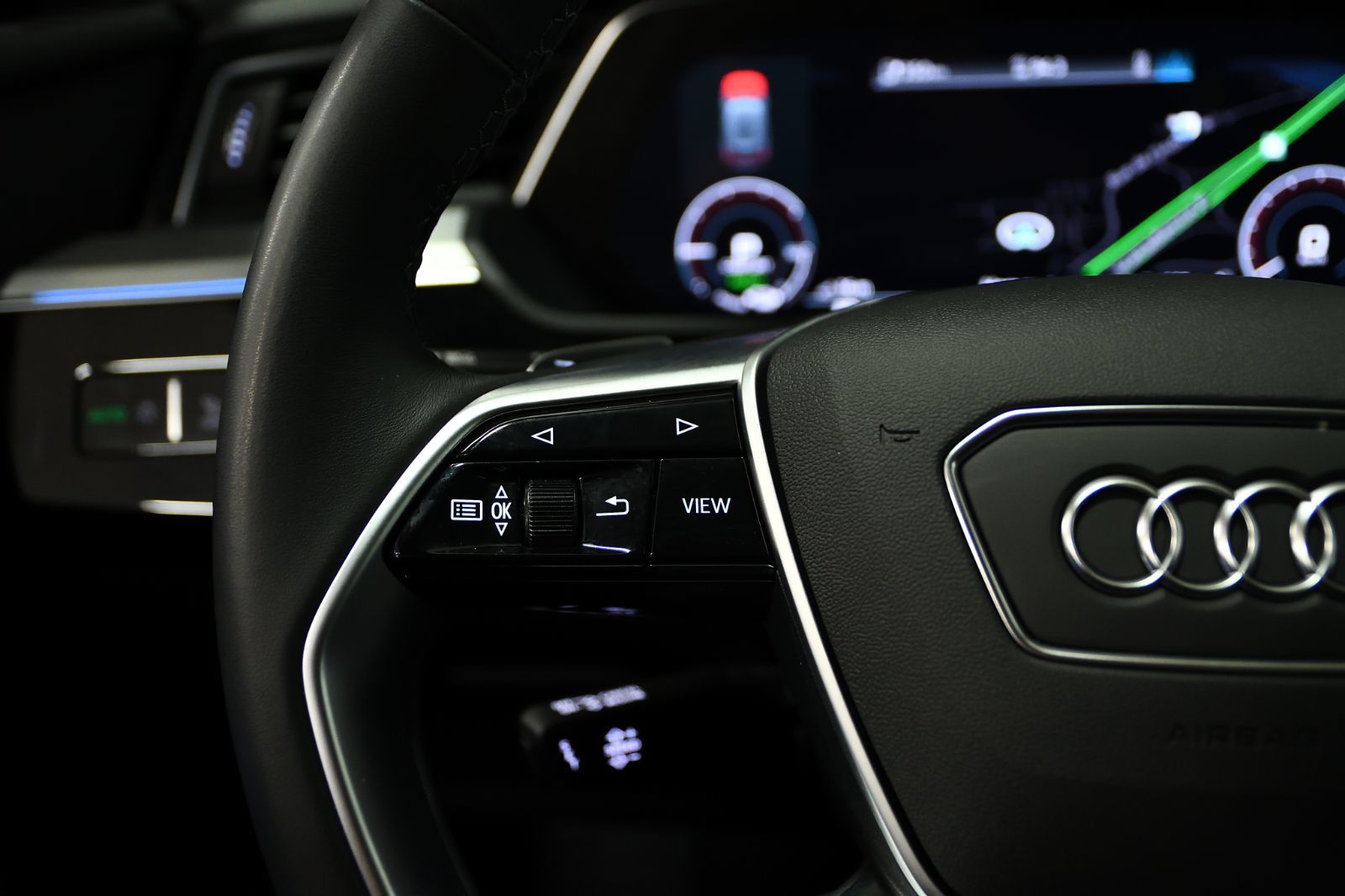 2024 Audi Q8 e-tron in St-Bruno, Quebec