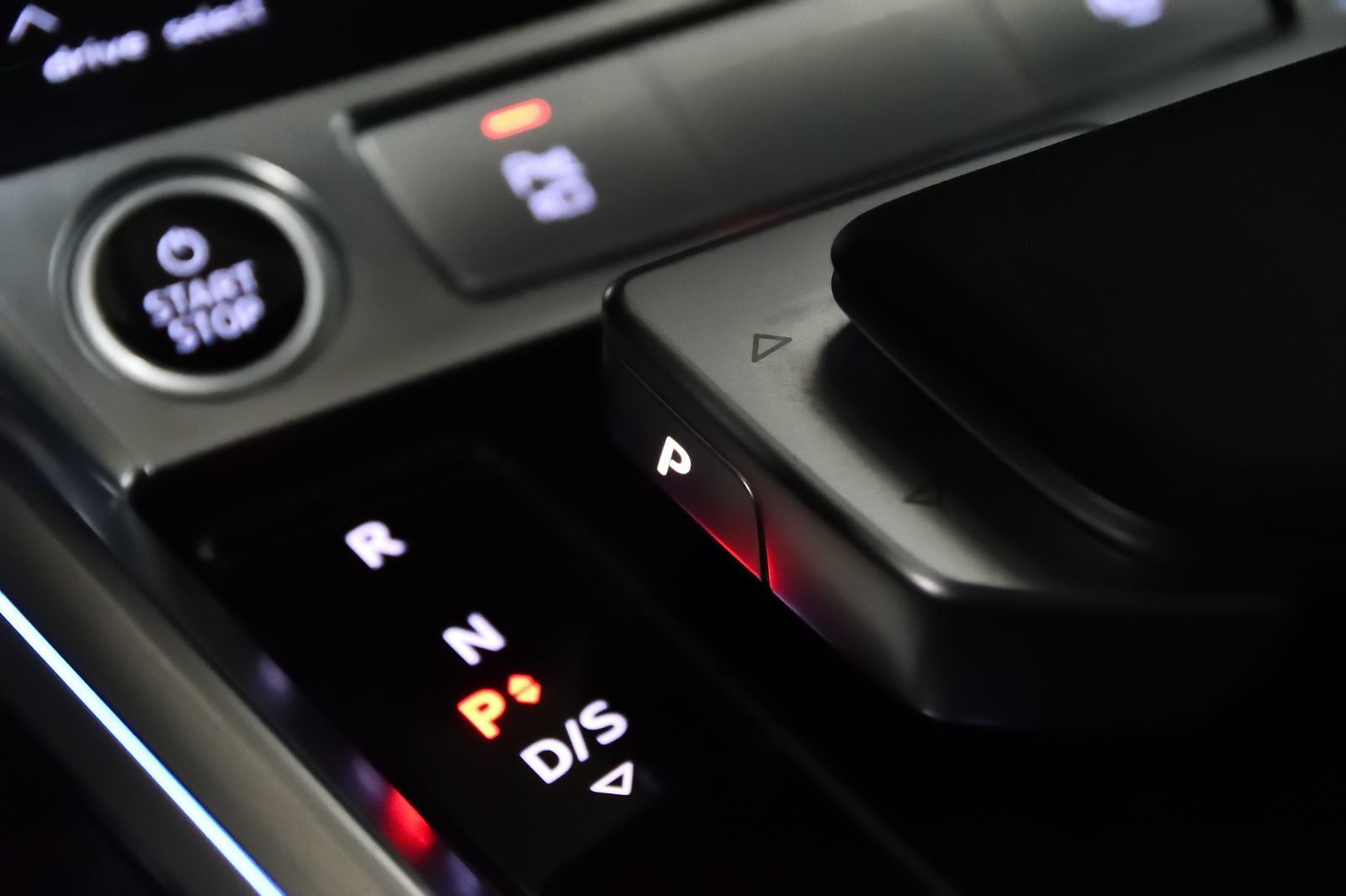 2024 Audi Q8 e-tron in St-Bruno, Quebec