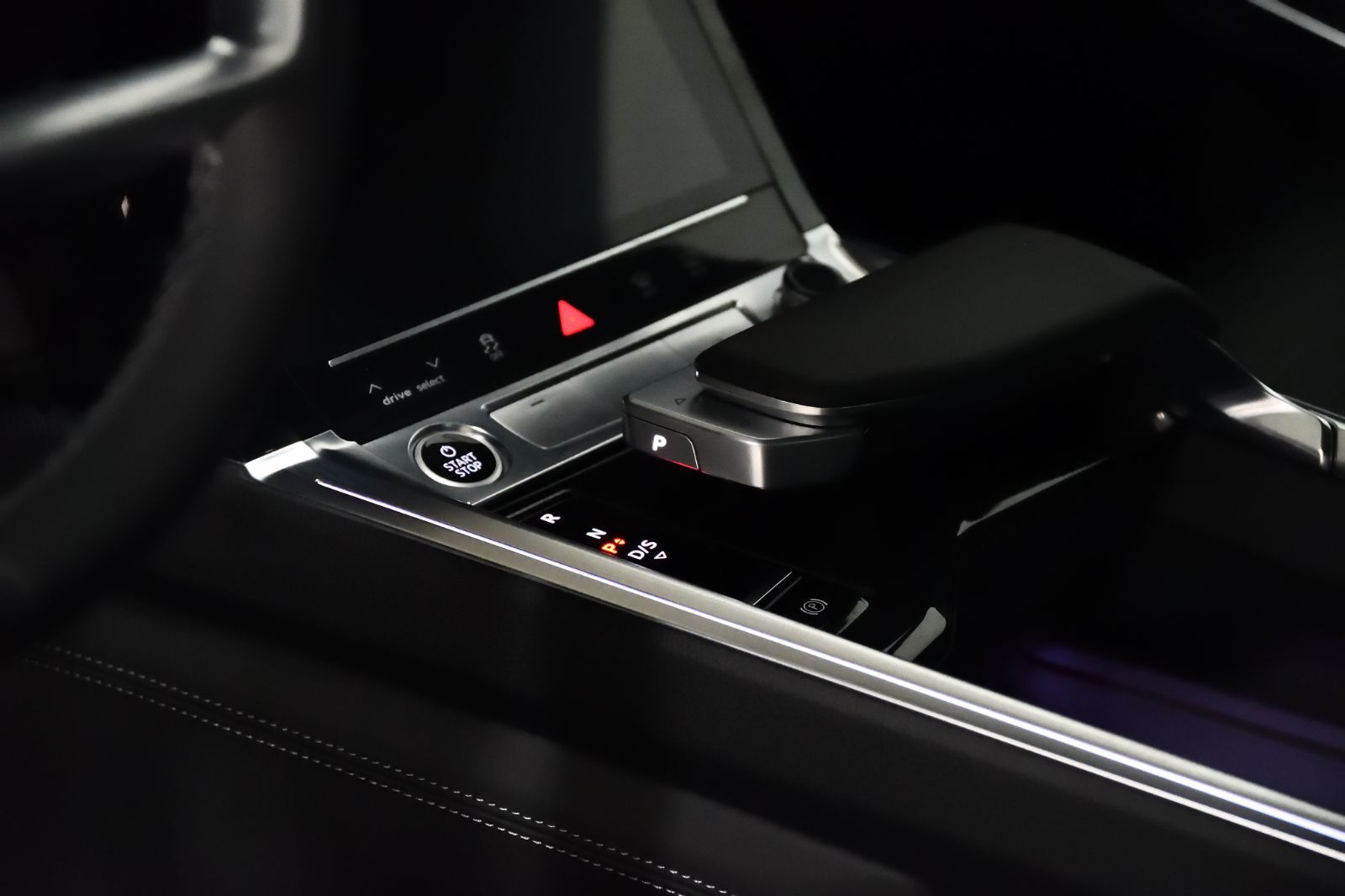 2024 Audi Q8 e-tron in St-Bruno, Quebec