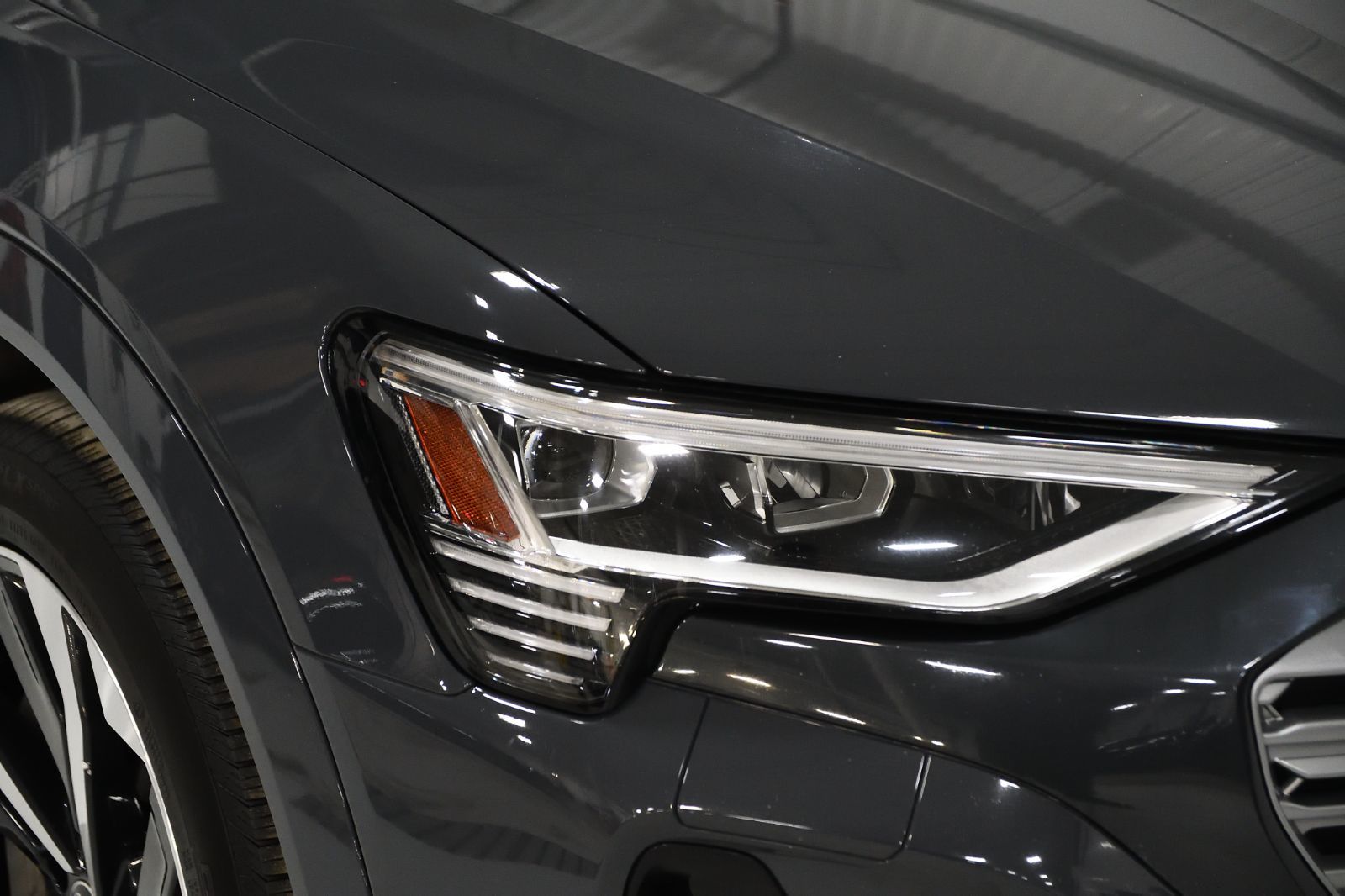 Audi Q8 e-tron  2024 à St-Bruno, Québec